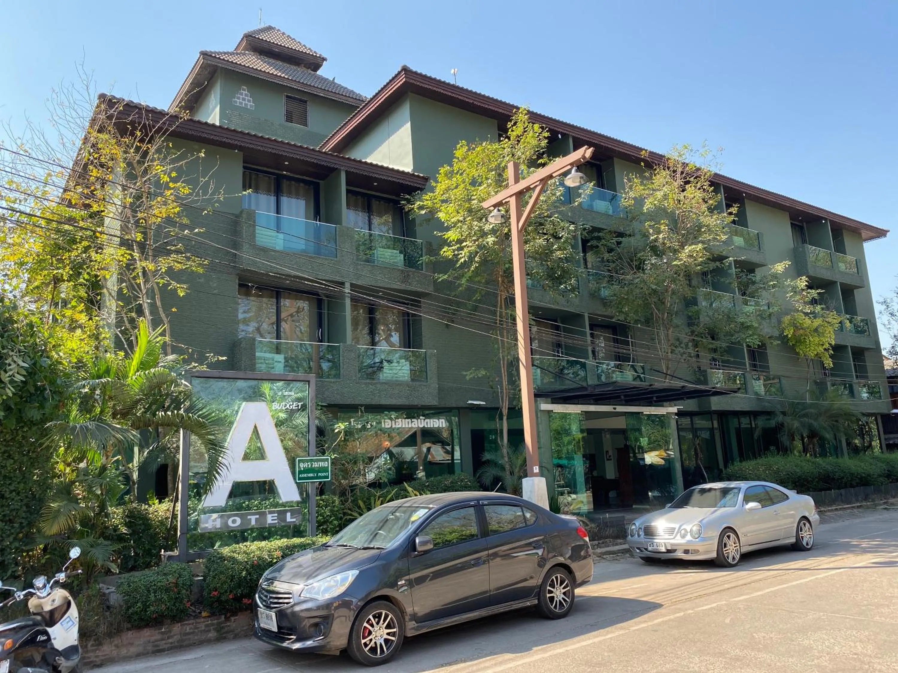 Parking in A Hotel Budget