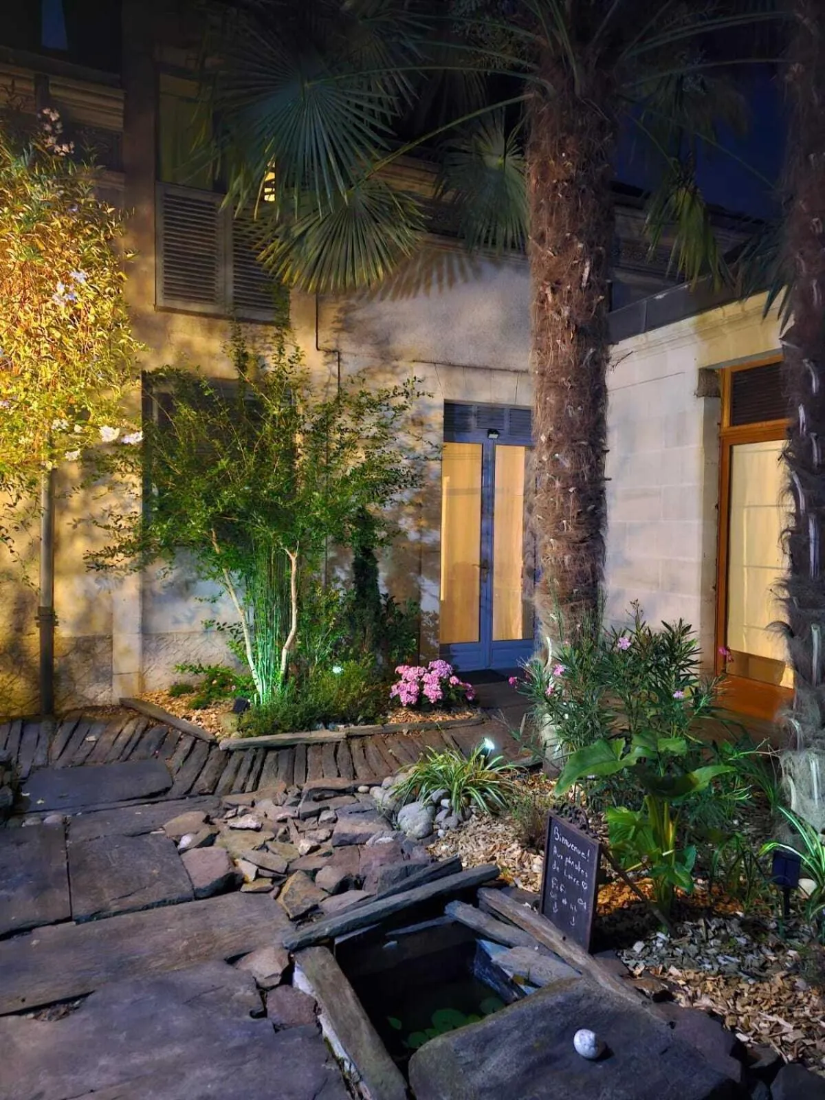 Property building in Les Pénates de Loire