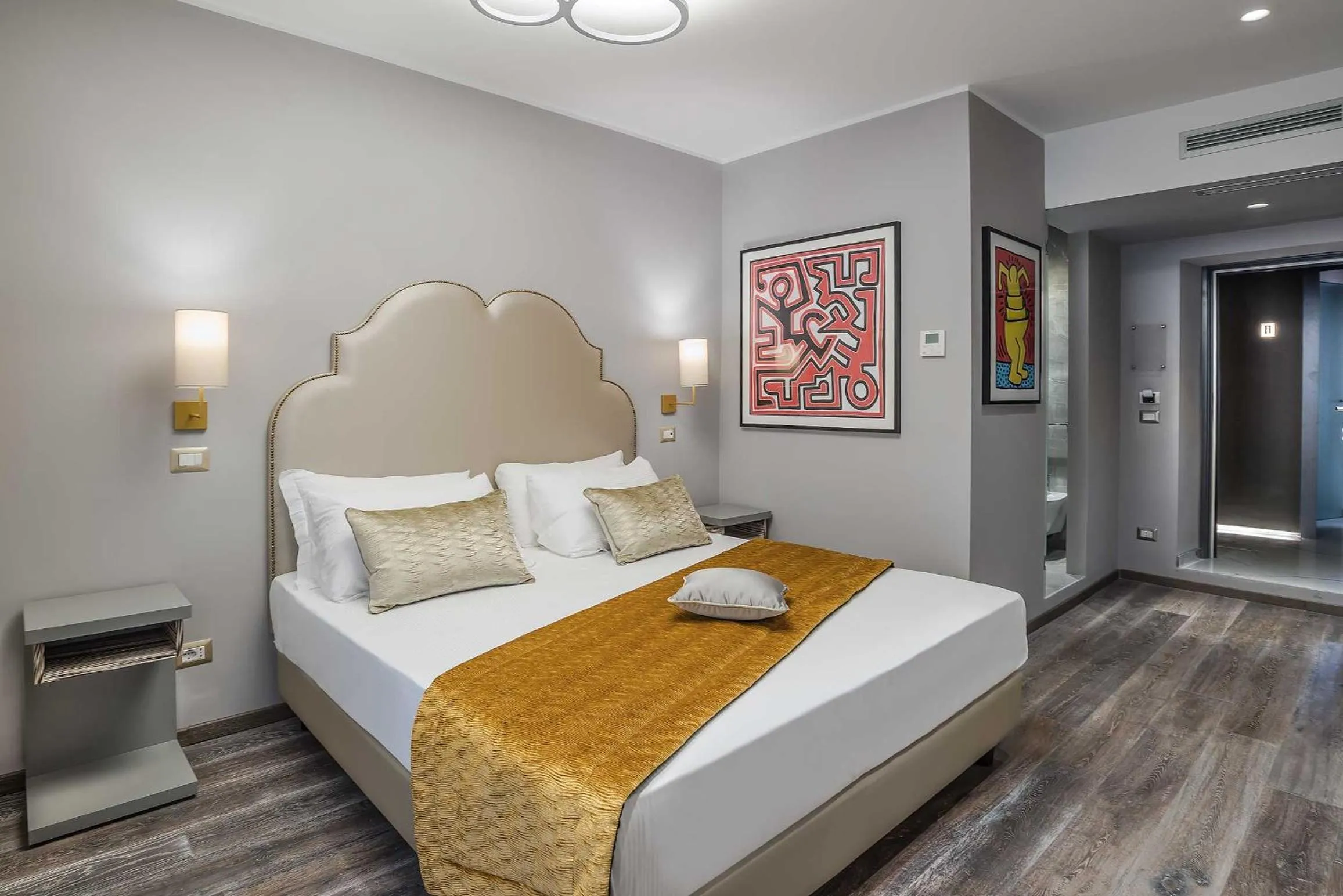 Photo of the whole room, Bed in Colonna Suite Del Corso