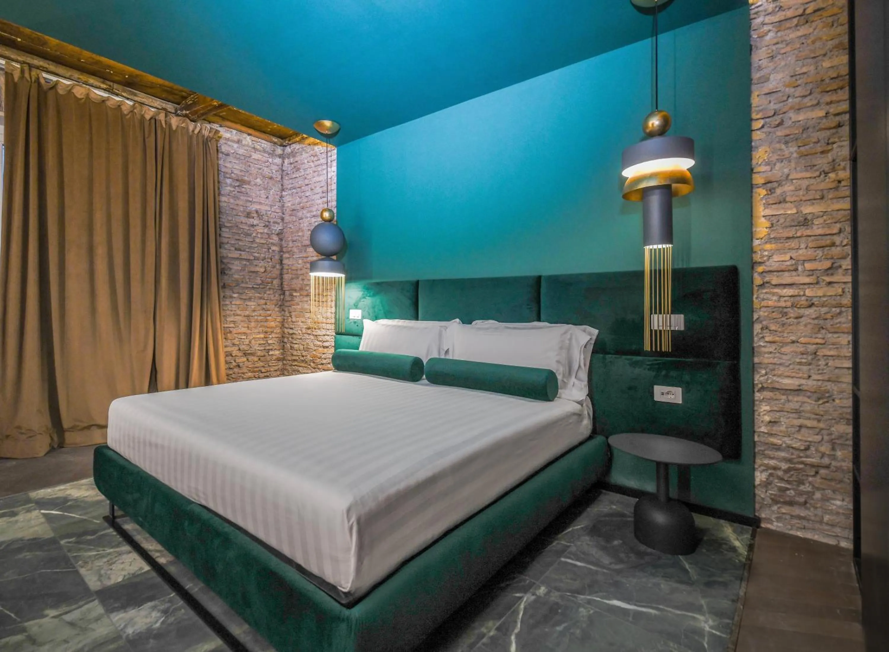 Bed in Colonna Suite Del Corso