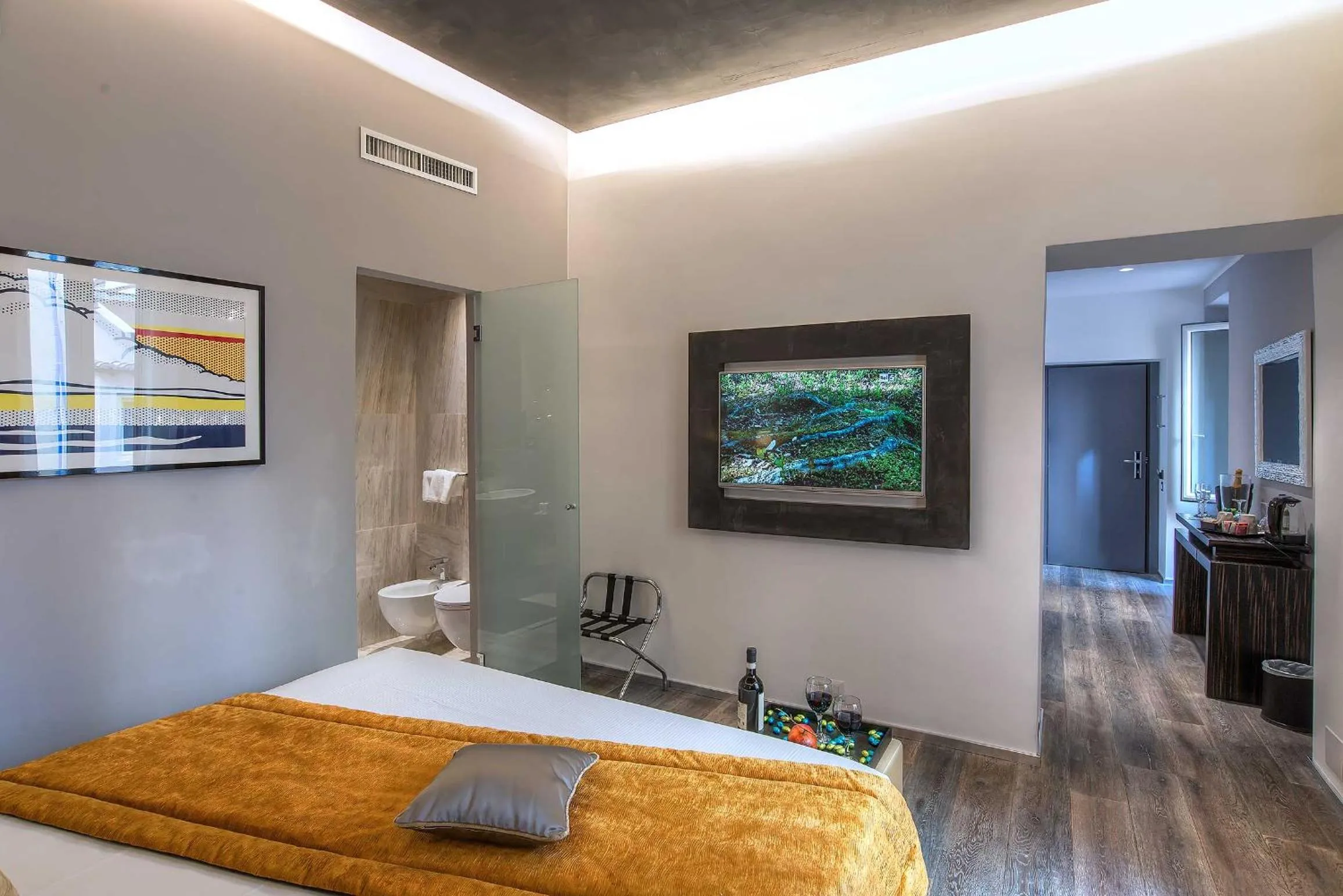 Photo of the whole room, Bed in Colonna Suite Del Corso