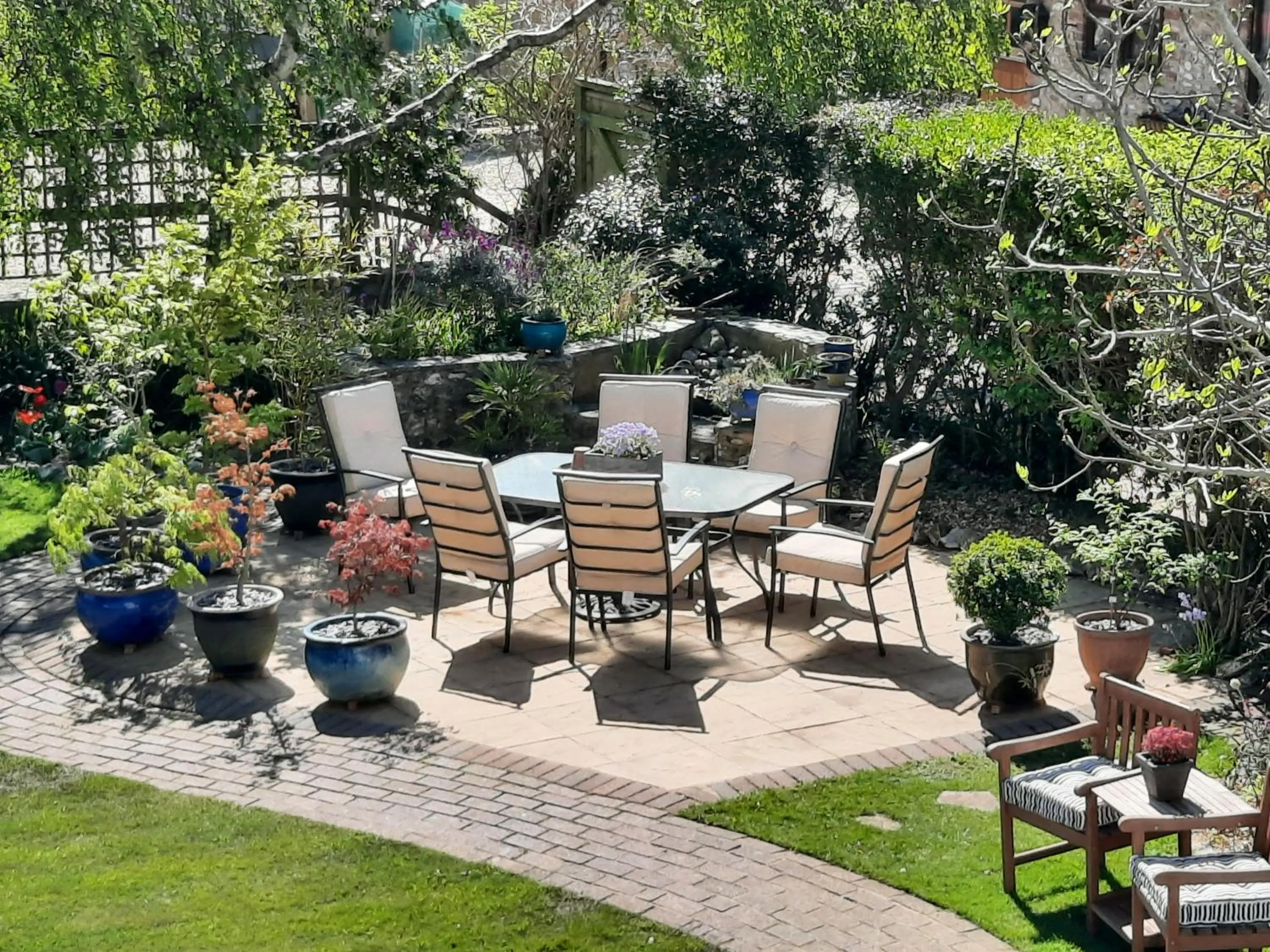 Patio in The White Cottage