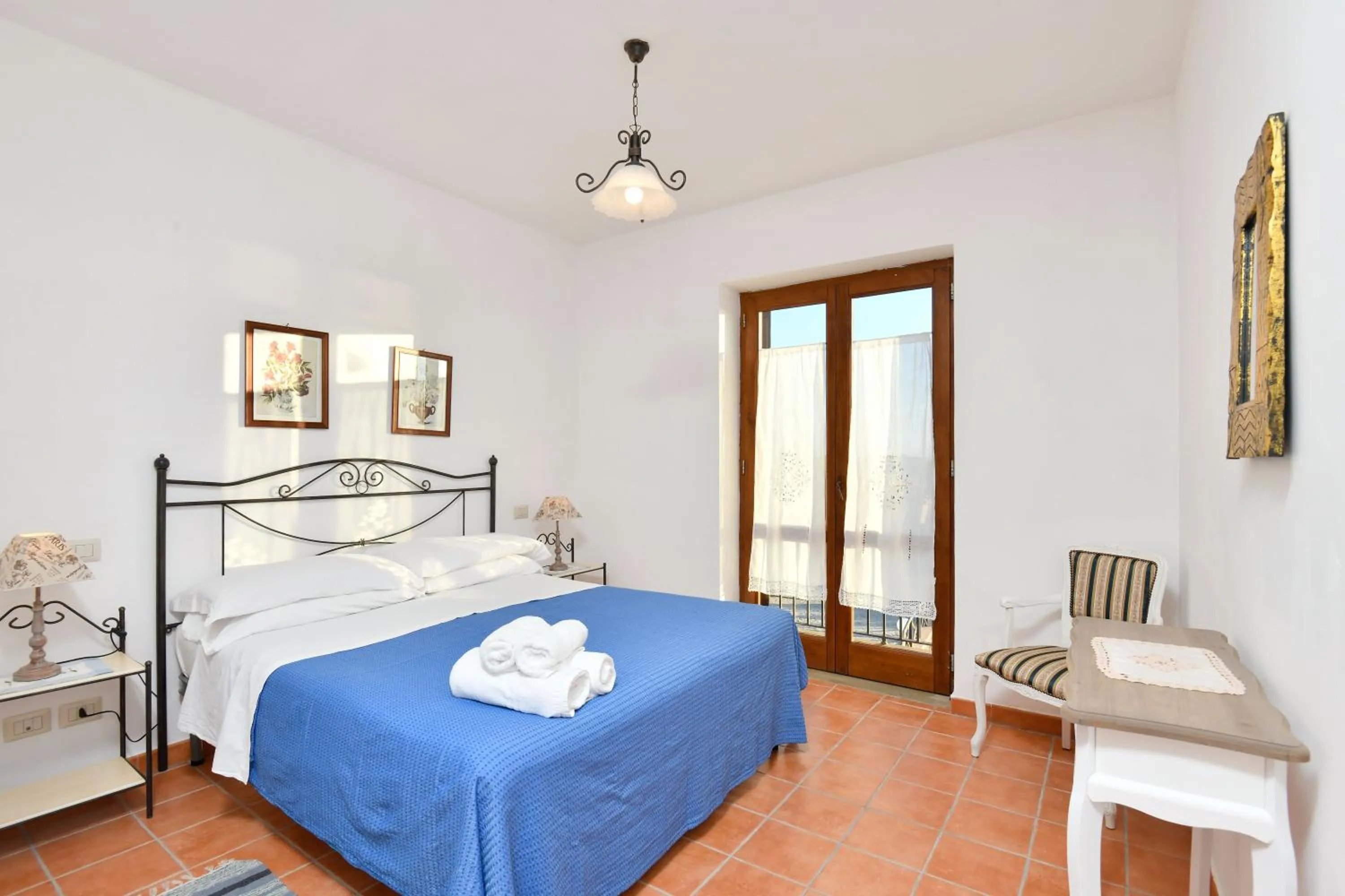 Three-Bedroom House in Casale il Saùco