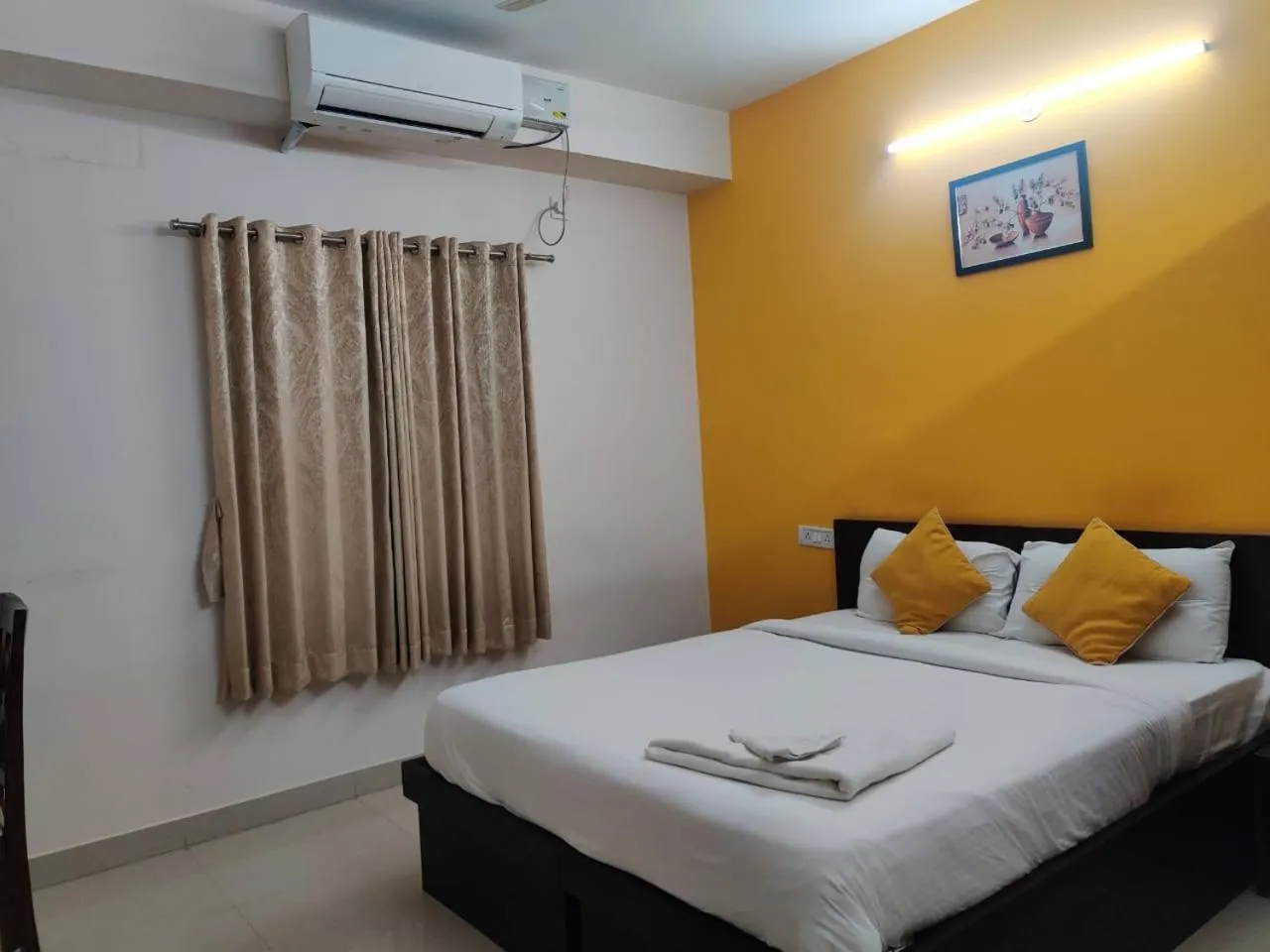 Bed in I Cloud Elite Suites