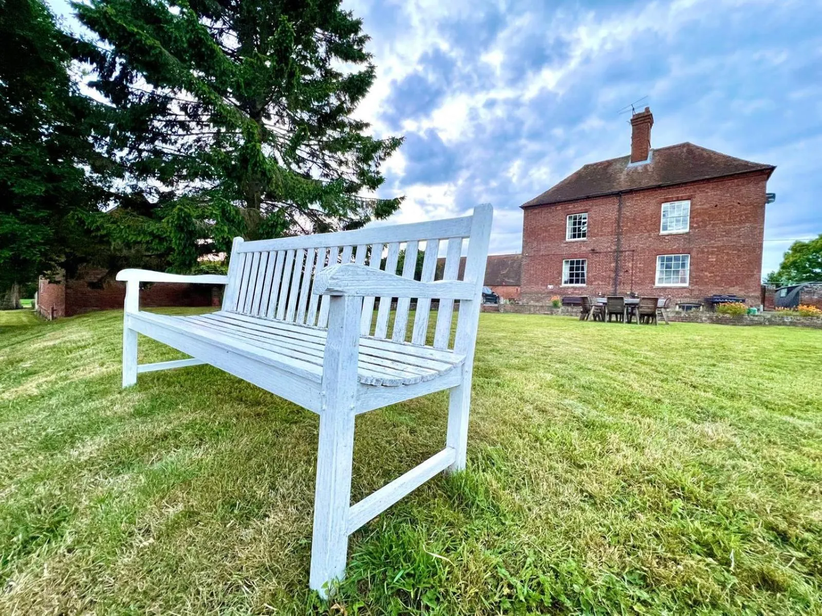 Property building in Colthrop Manor B&B