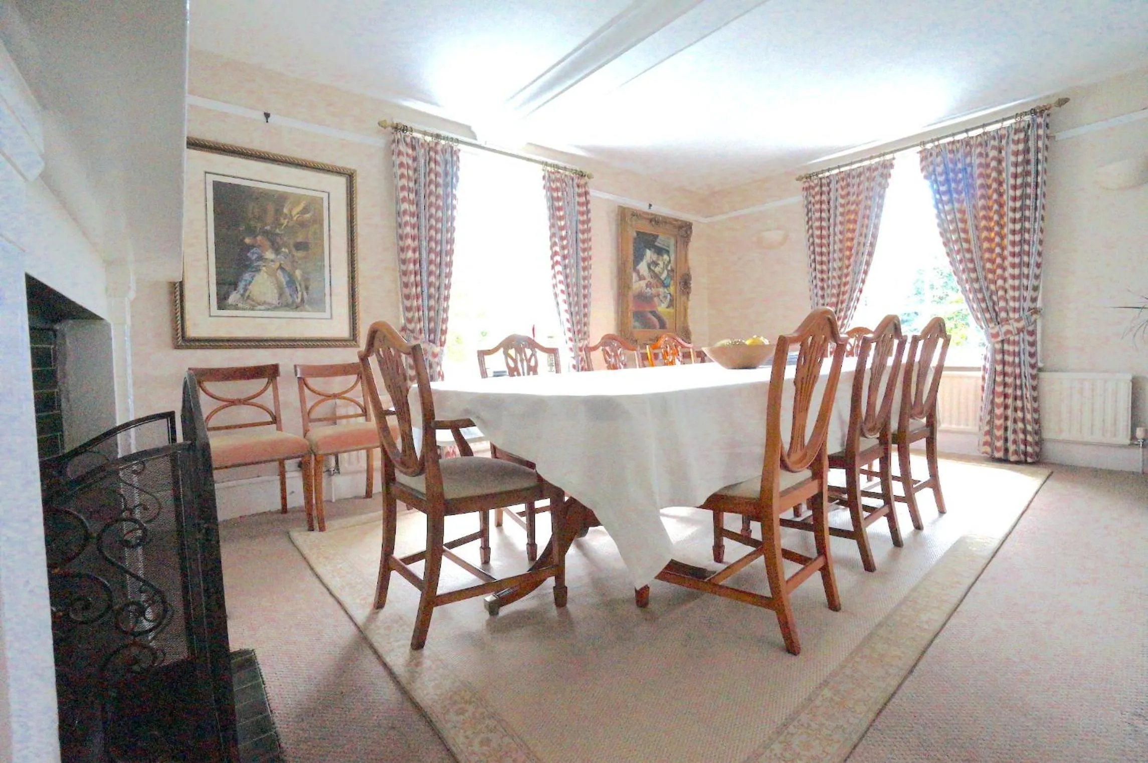 Dining area in Colthrop Manor B&B