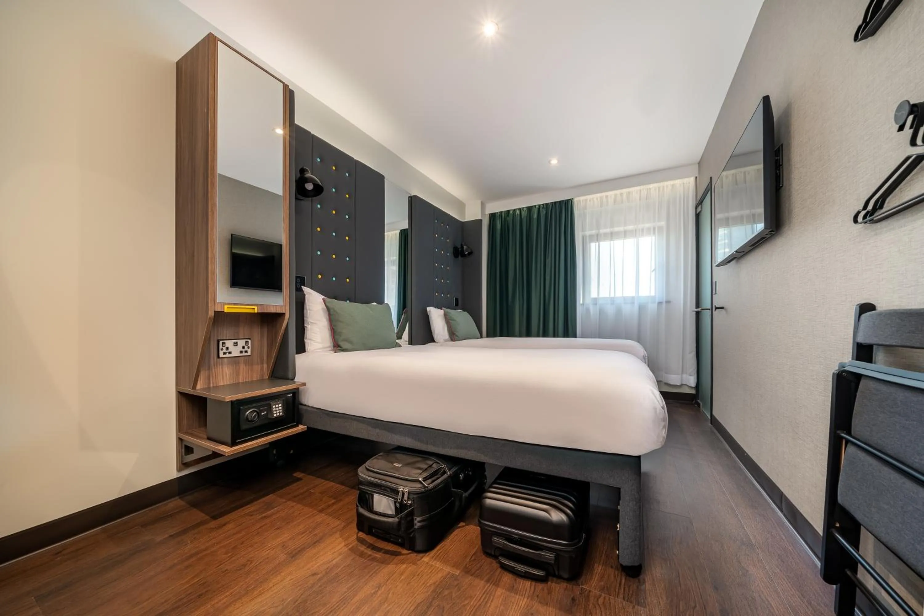 Bedroom, Bed in Point A Hotel London Canary Wharf