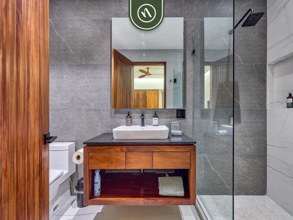 Amazing 1 BR Condo with Terrace - Rooftop Pool