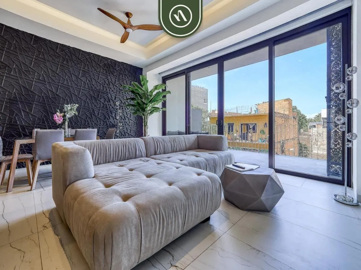 Amazing 1 BR Condo with Terrace - Rooftop Pool