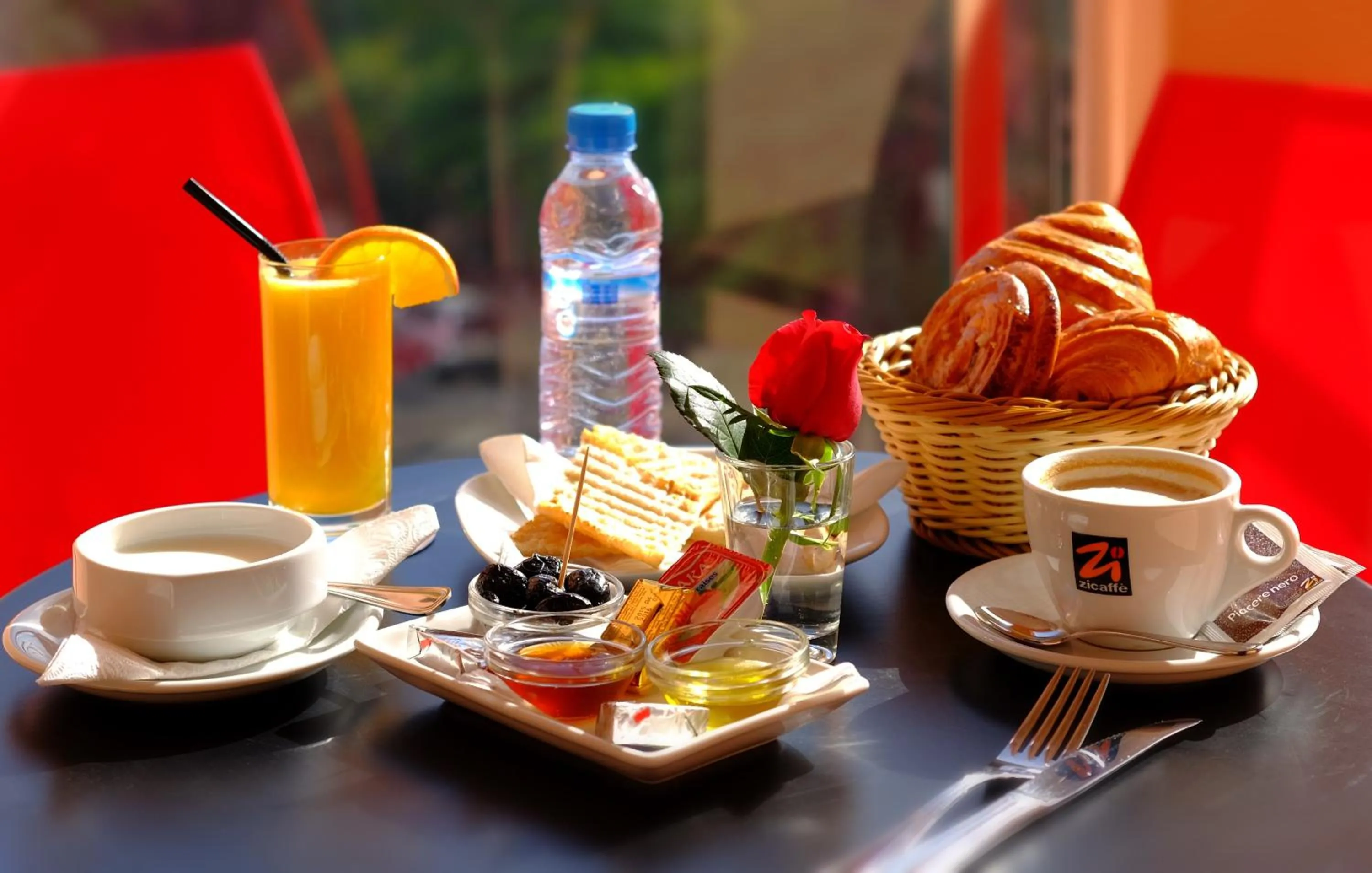 Food in Appart Hôtel Mouna