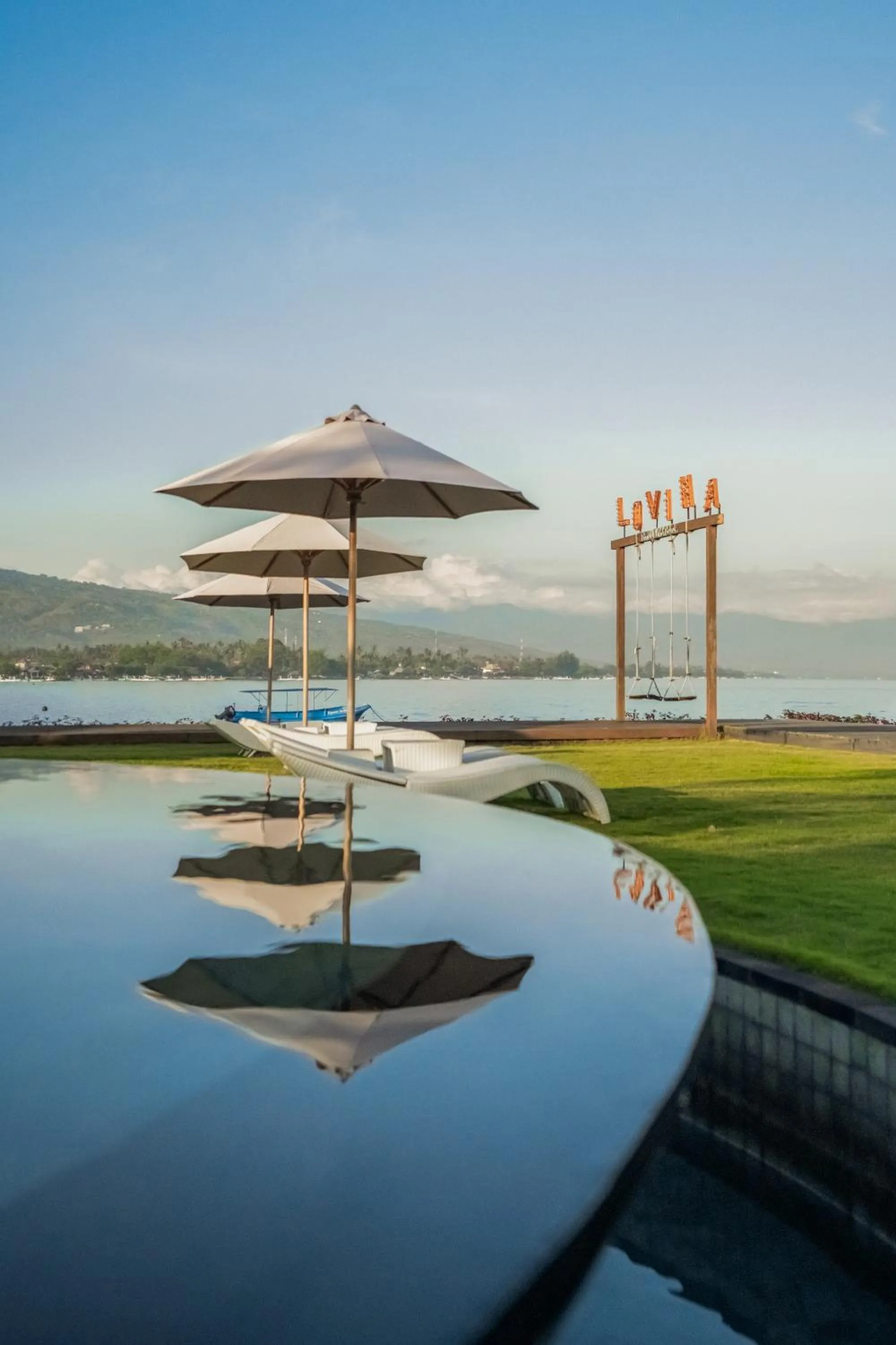 Swimming pool in Lovina Beach Club & Resort
