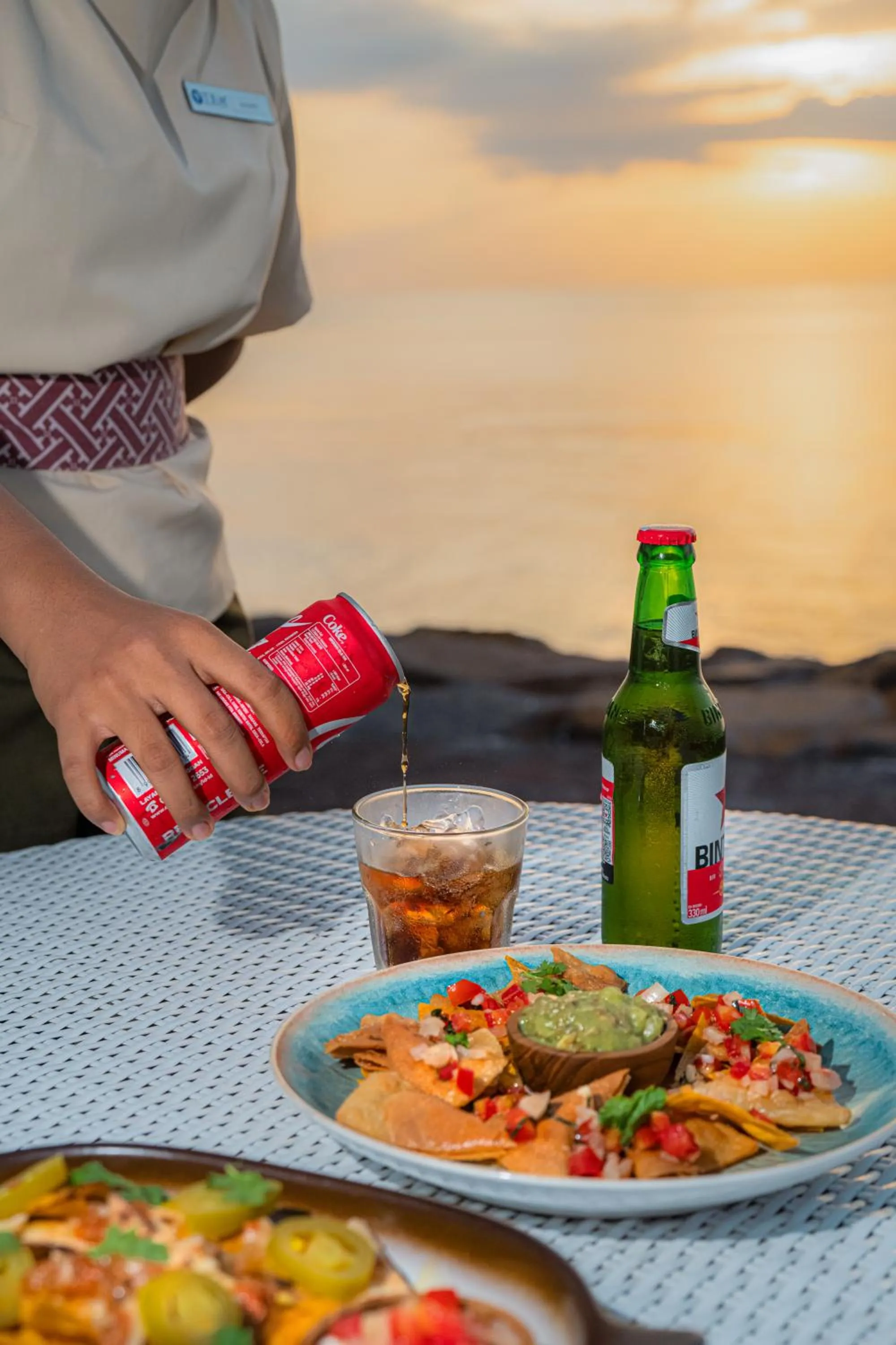 Restaurant/places to eat in Lovina Beach Club & Resort