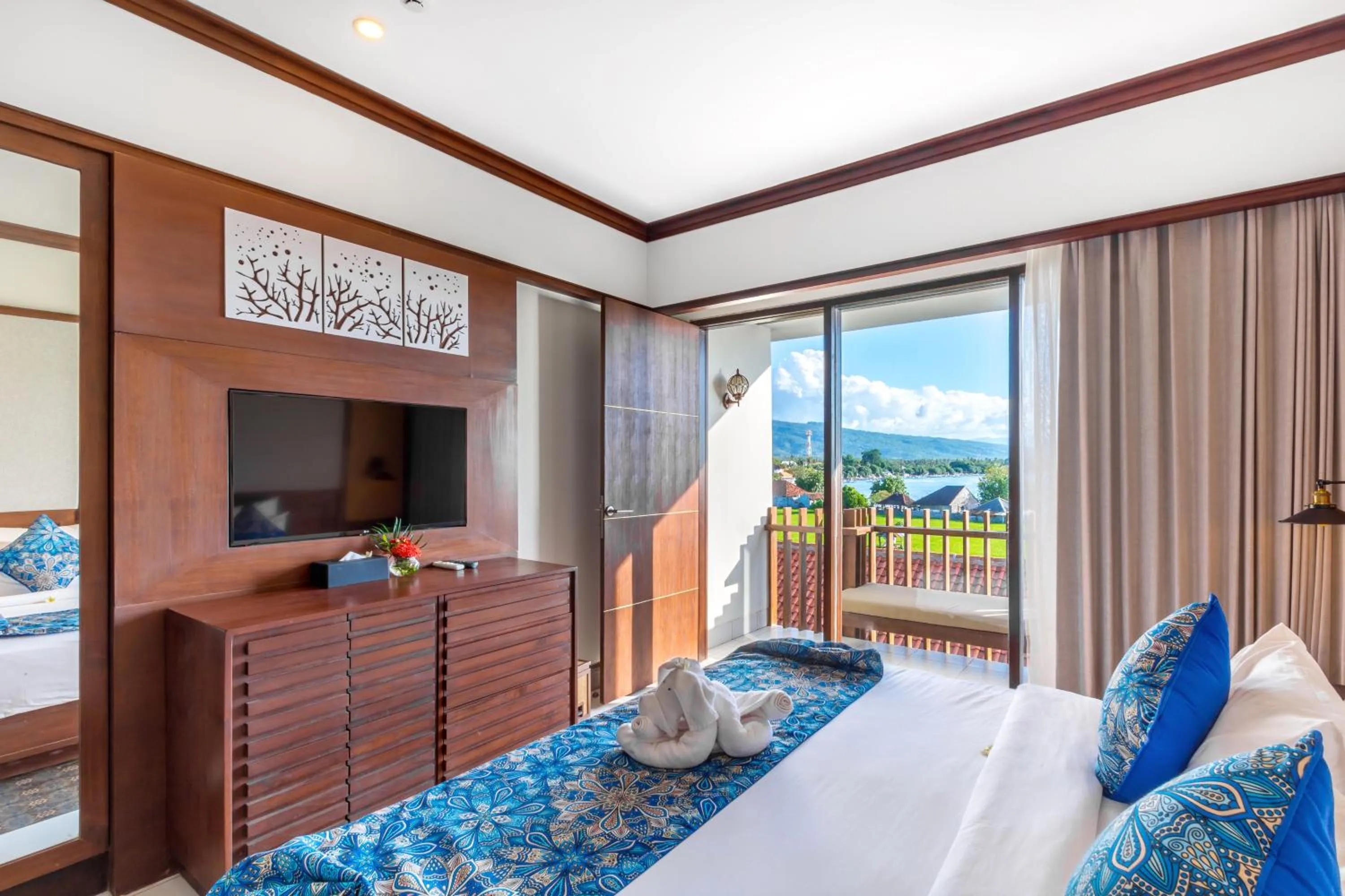 Deluxe Ocean Room in Lovina Beach Club & Resort