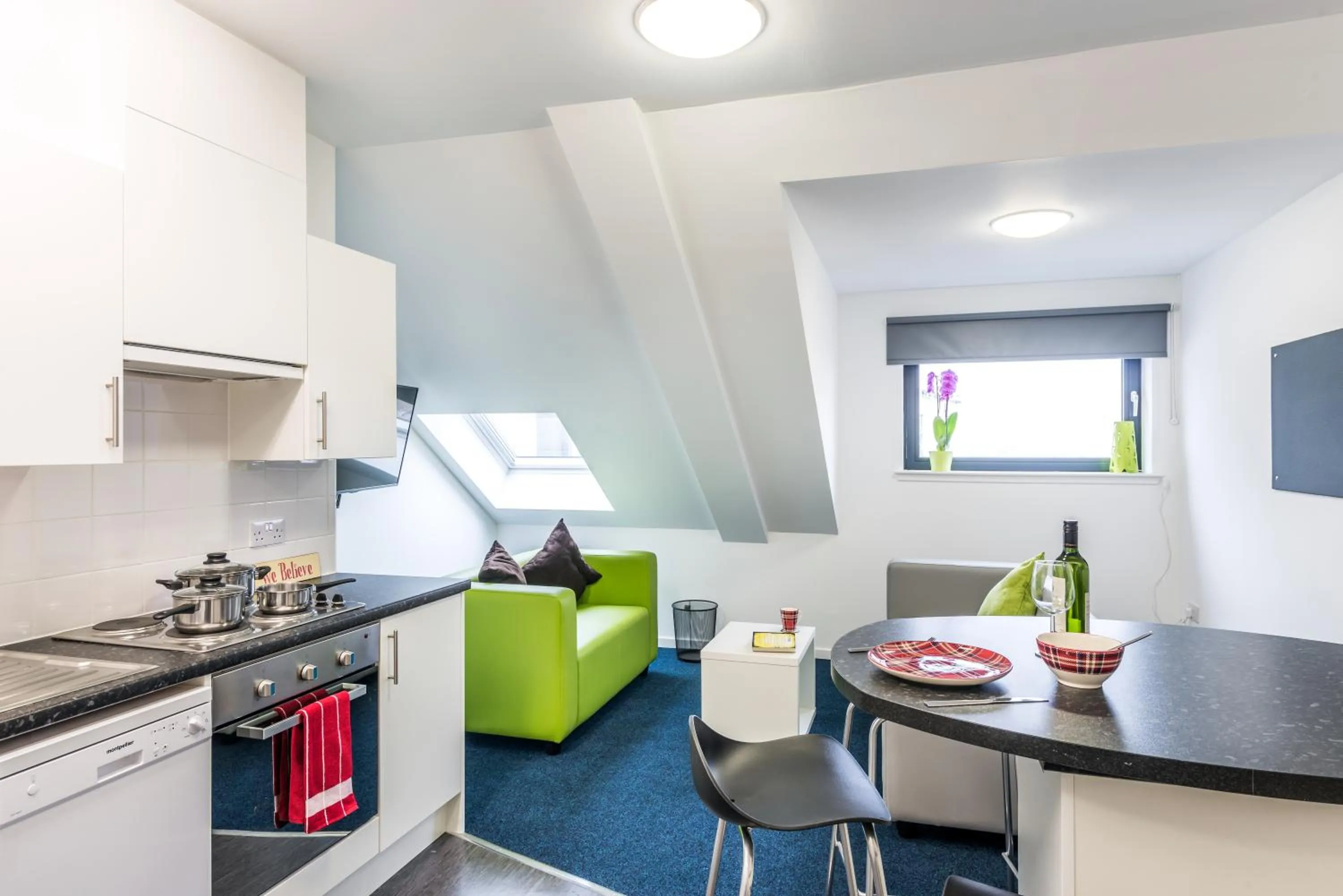 Communal kitchen in Destiny Student – Shrubhill (Campus Accommodation)