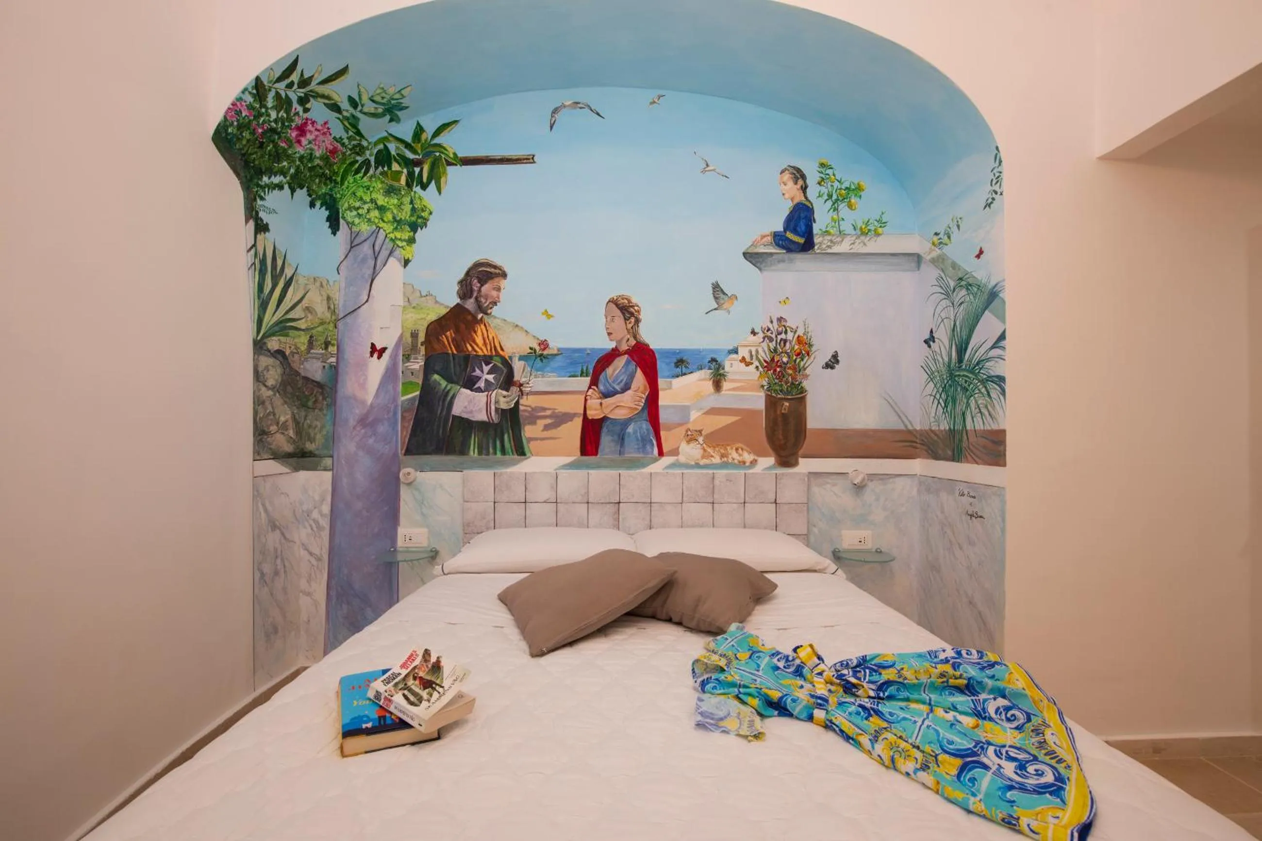 Bed in Hotel Antica Repubblica in Amalfi center at 100mt from the sea