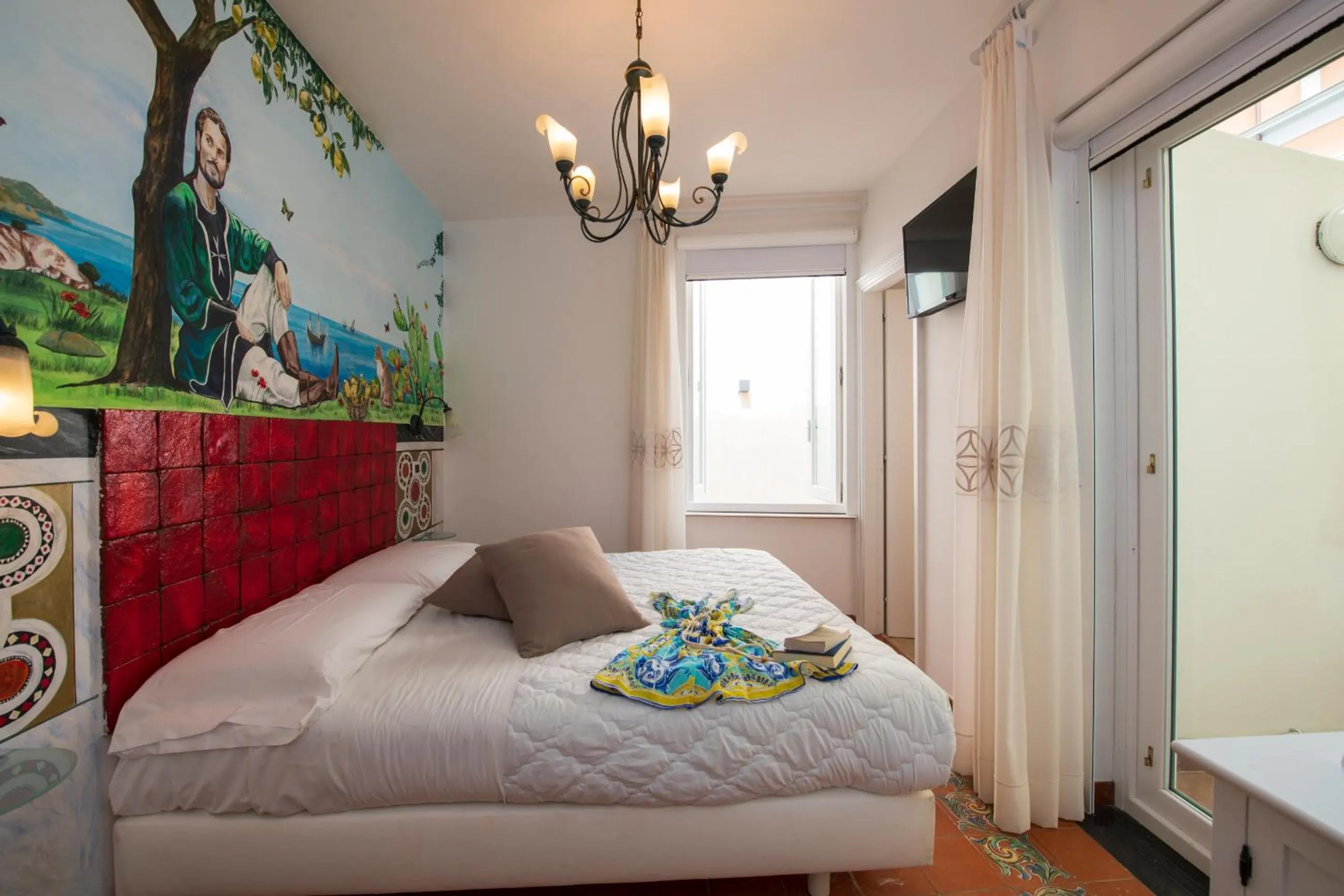 Bed in Hotel Antica Repubblica in Amalfi center at 100mt from the sea