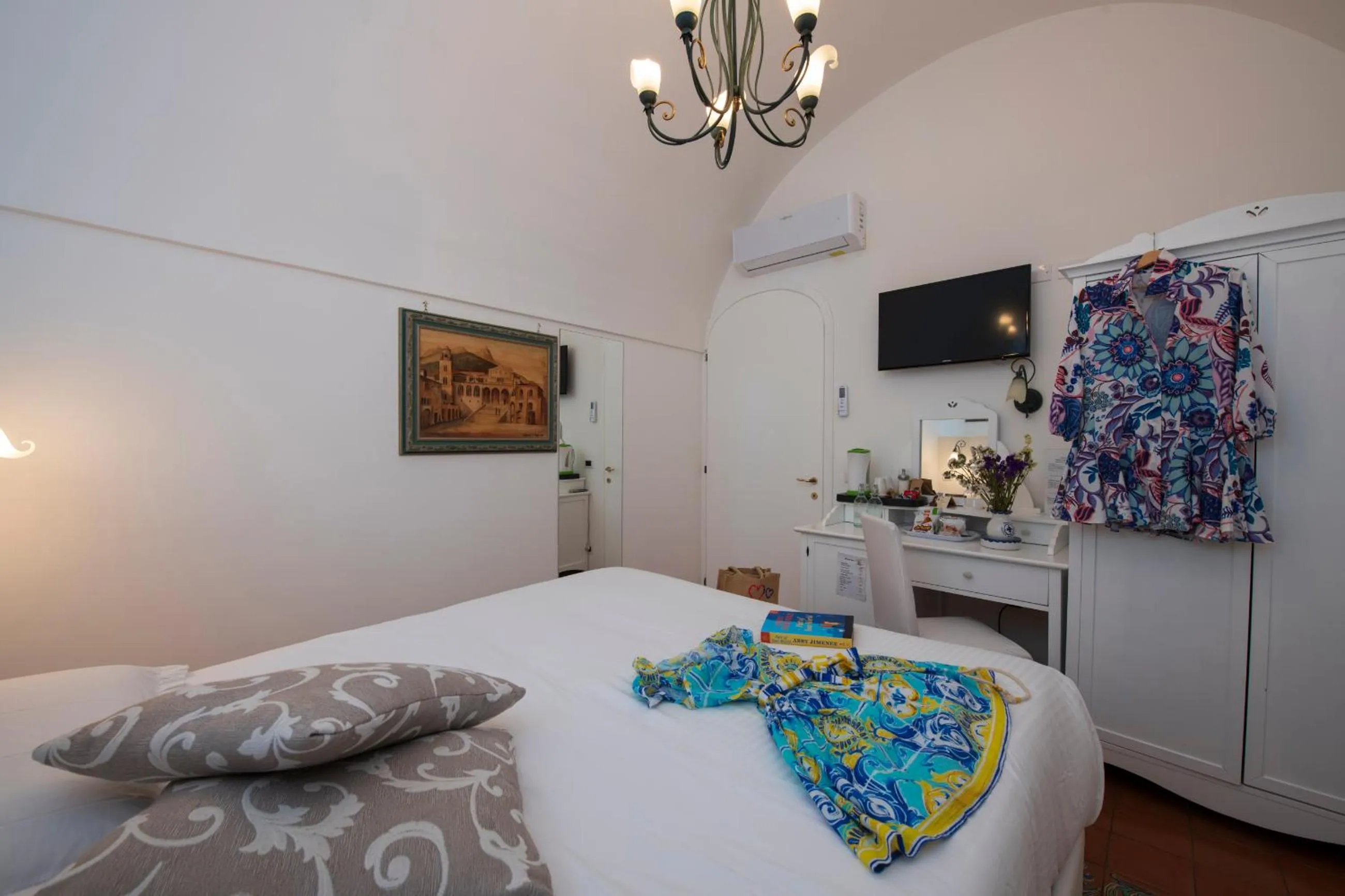 Bedroom, Bed in Hotel Antica Repubblica in Amalfi center at 100mt from the sea