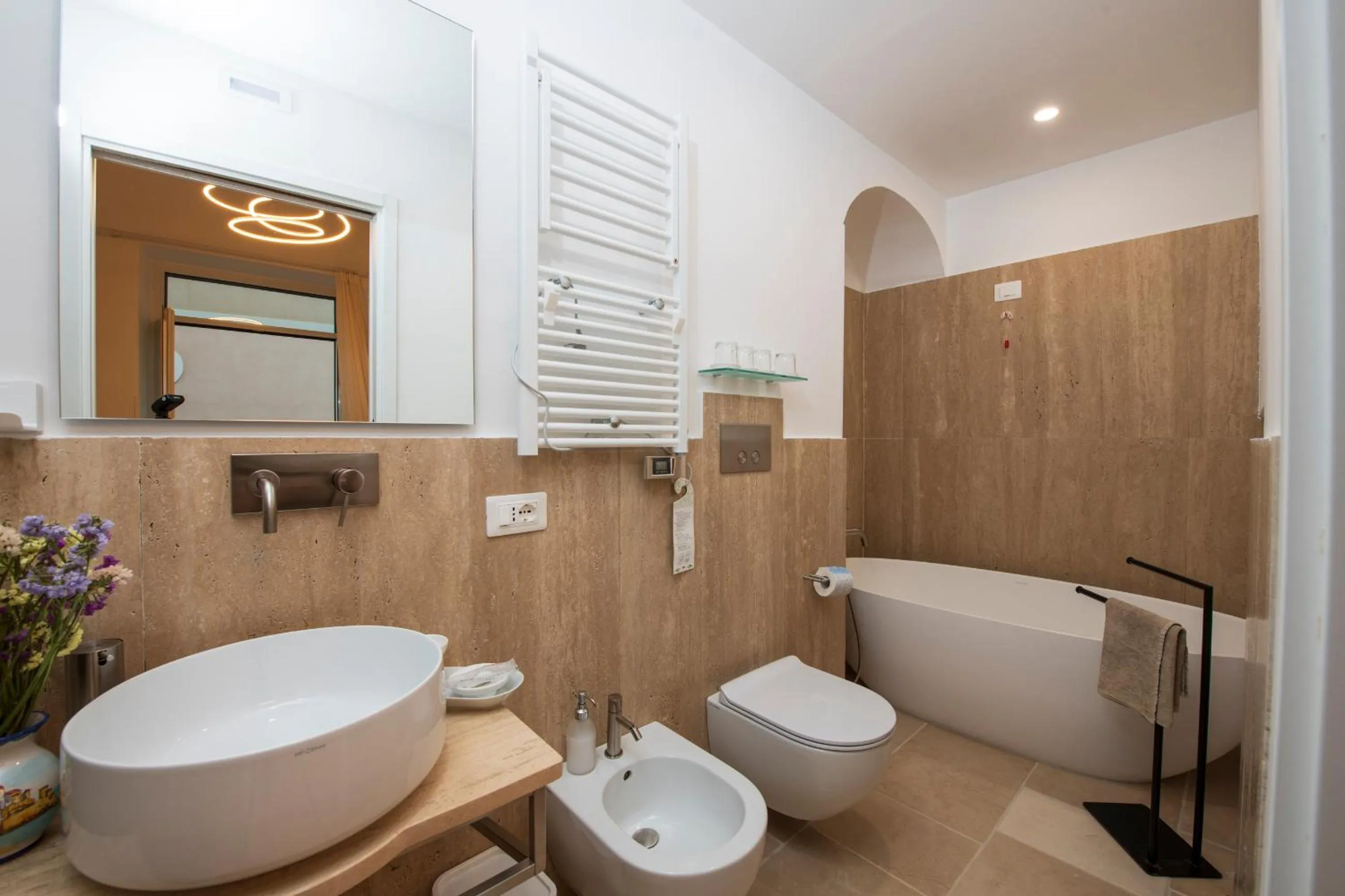 Bathroom in Hotel Antica Repubblica in Amalfi center at 100mt from the sea