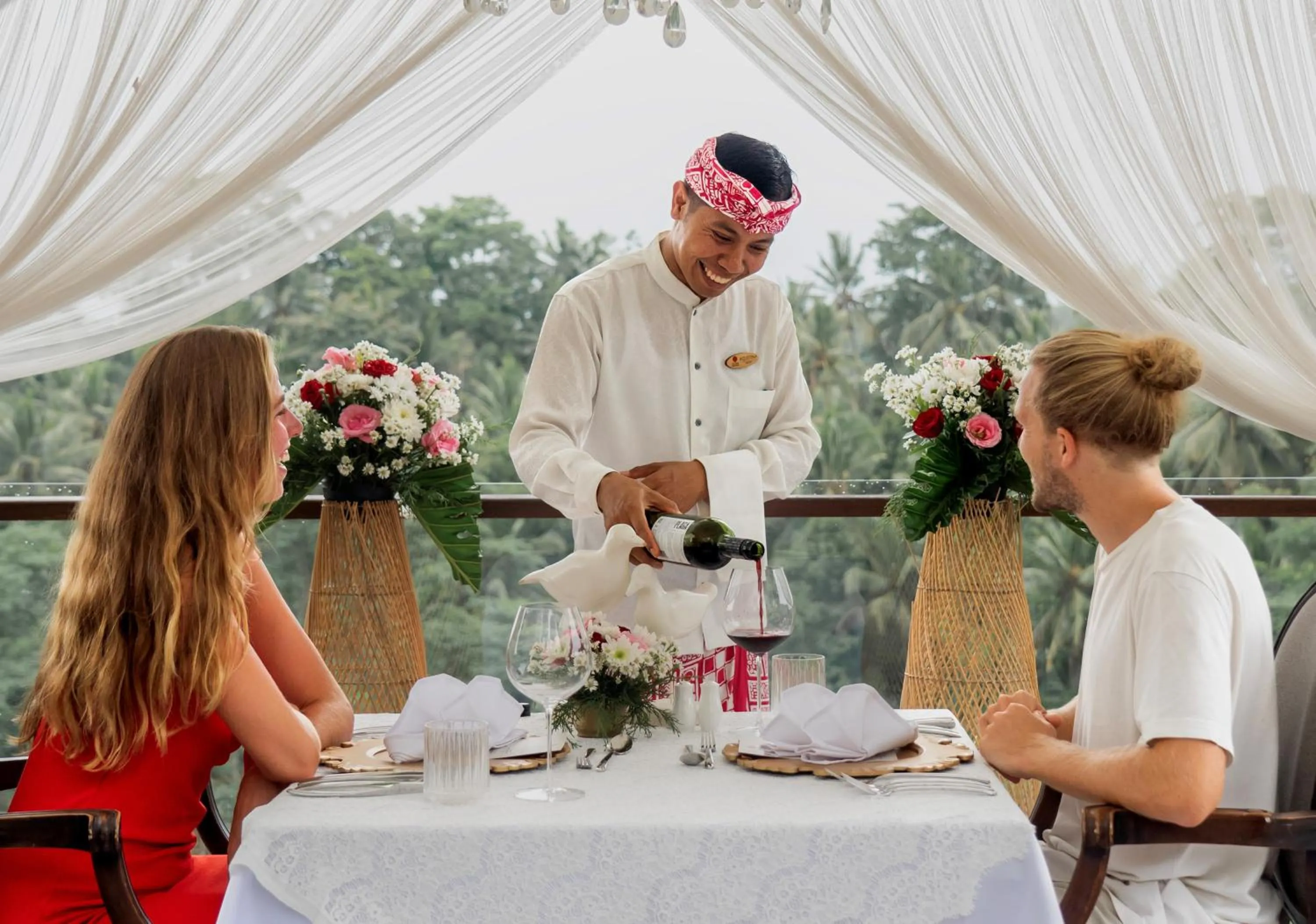 Food and drinks in Goya Boutique Resort