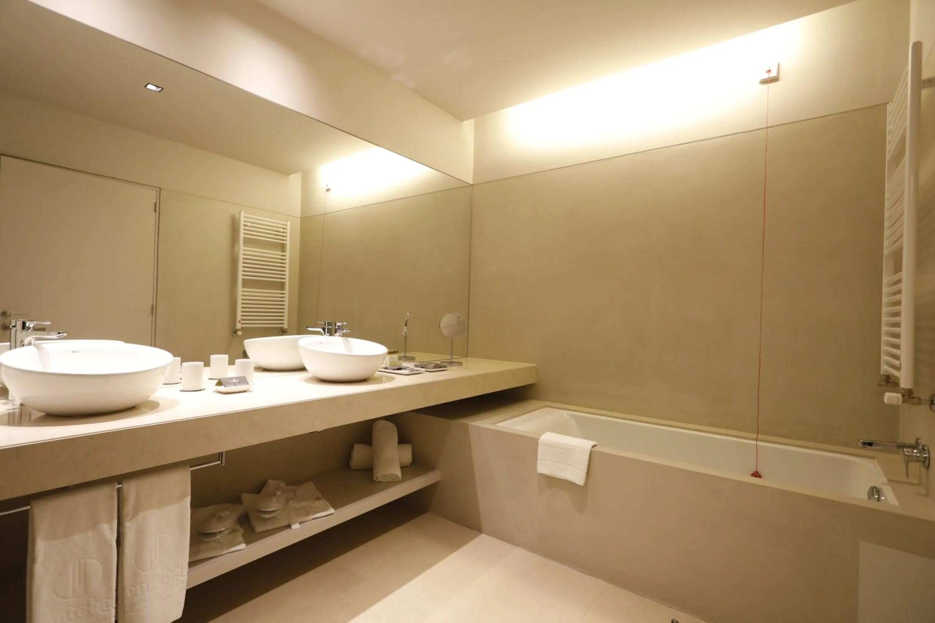 Shower in Montebelo Vista Alegre Ílhavo Hotel