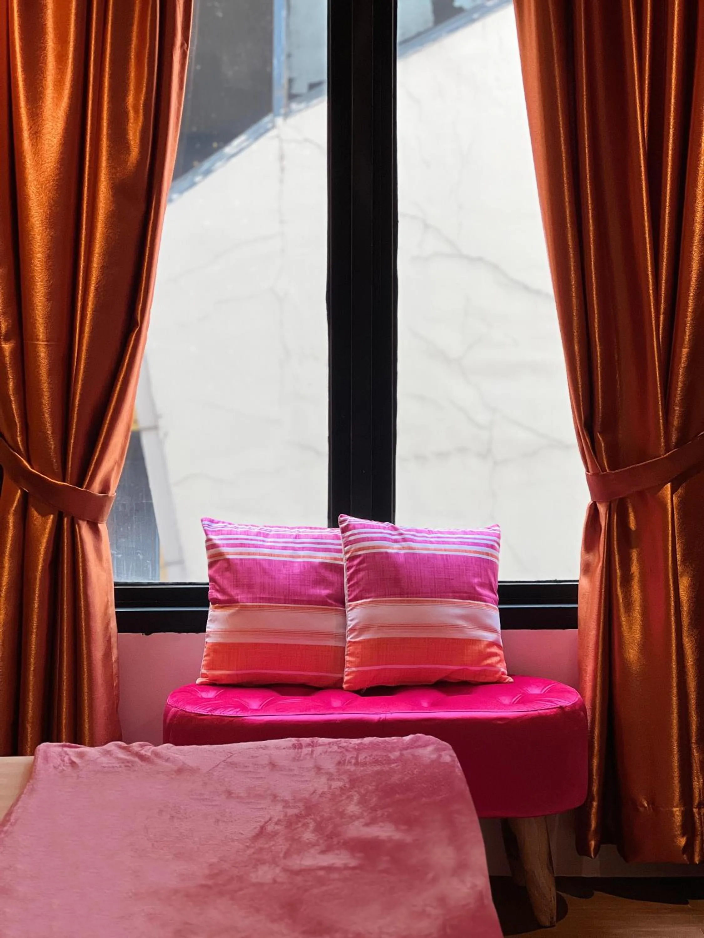 View (from property/room), Bed in Yellow Bee Tangerang