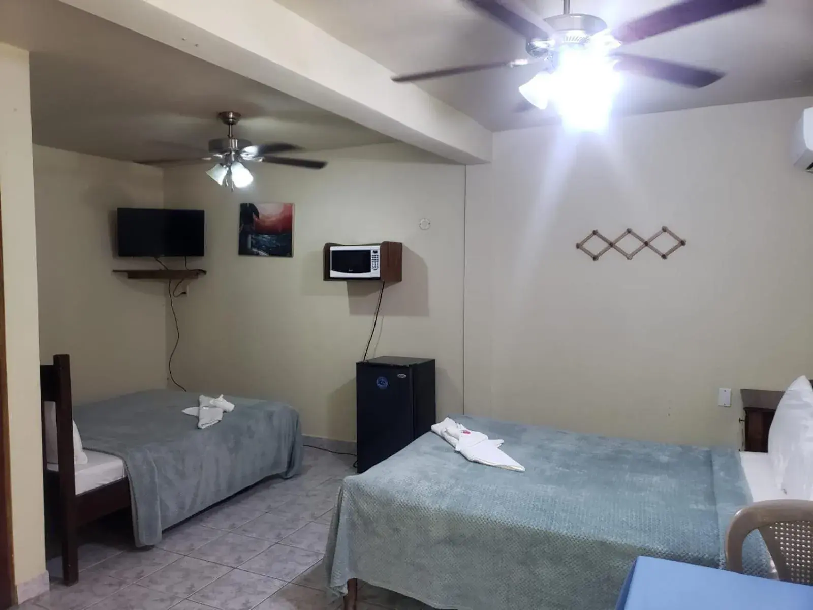 Studio - single occupancy in Beach Side Condos Caye Caulker by CCVH Studio - single occupancy in Beach Side Condos Caye Caulker by CCVH