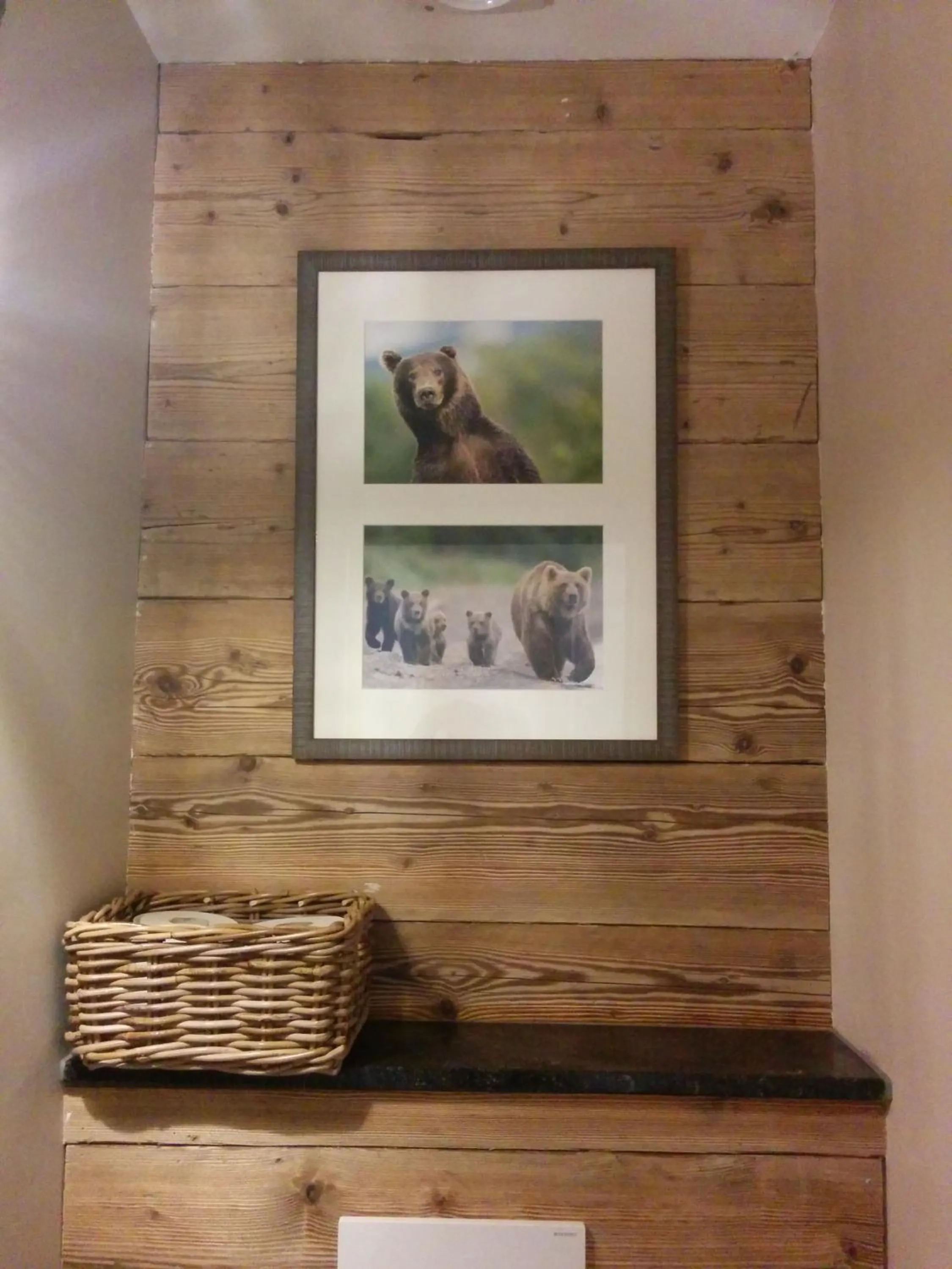 Toilet in La Couette de l'Ours