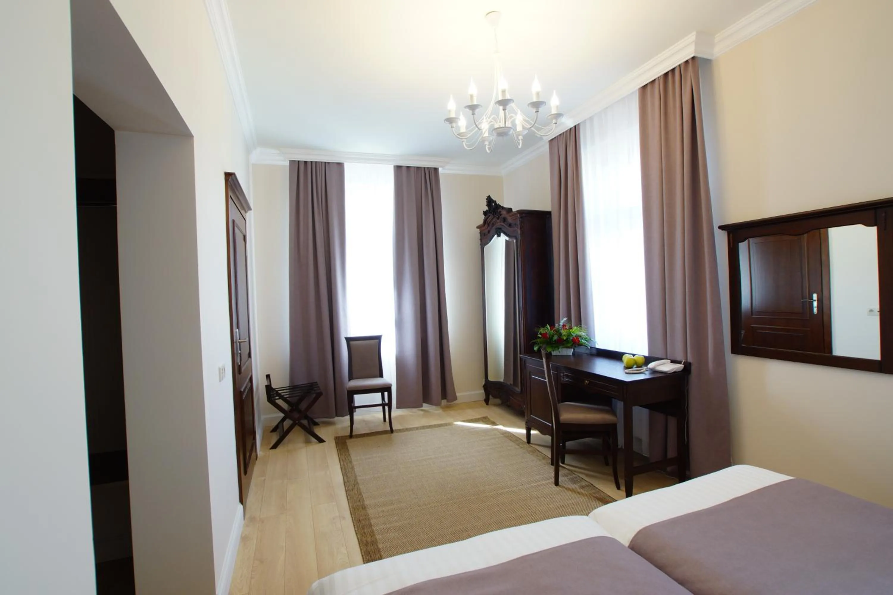 Seating area, Bed in Villa La Pierre