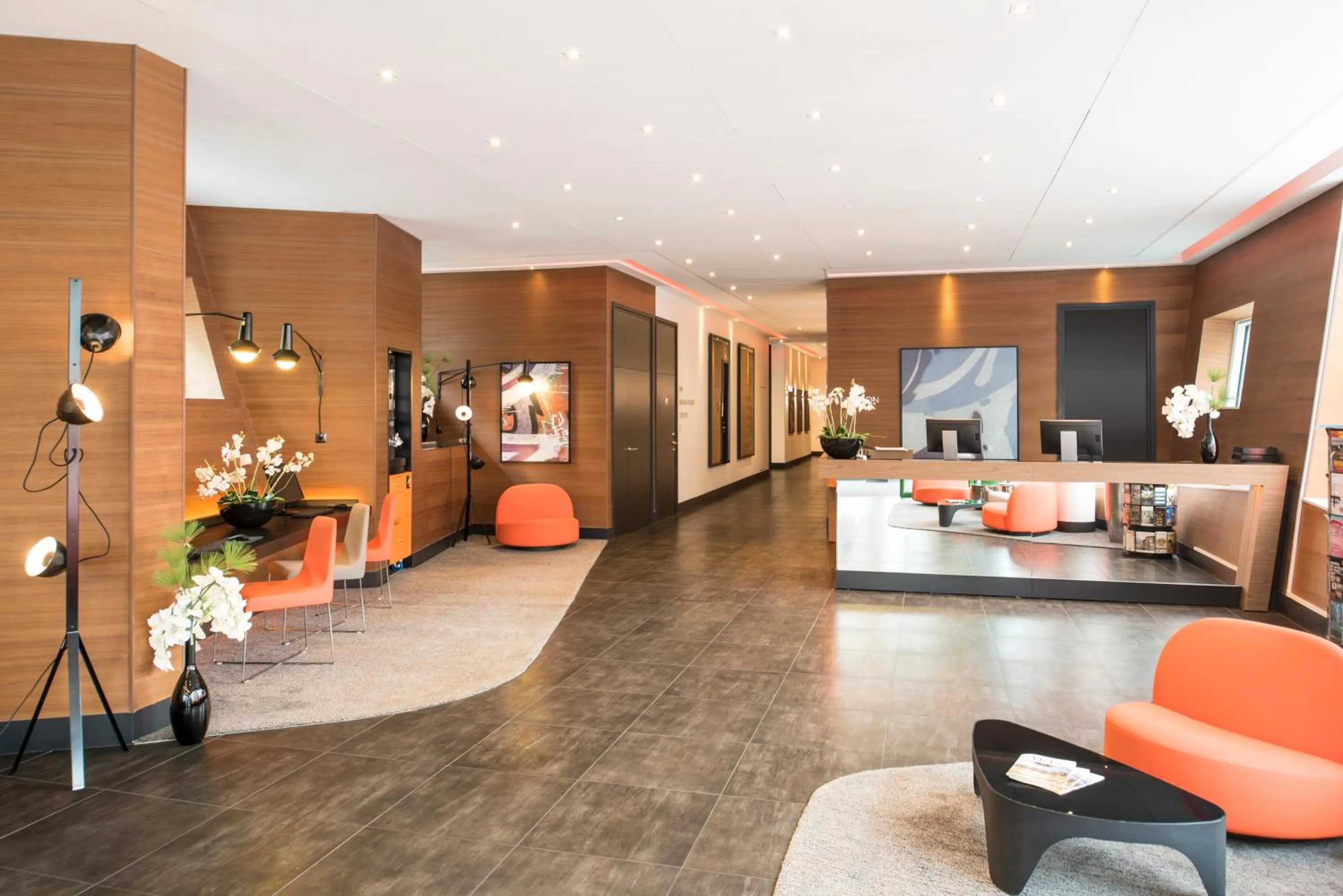 Lobby or reception in Adagio Paris 19ème Cité de la Musique
