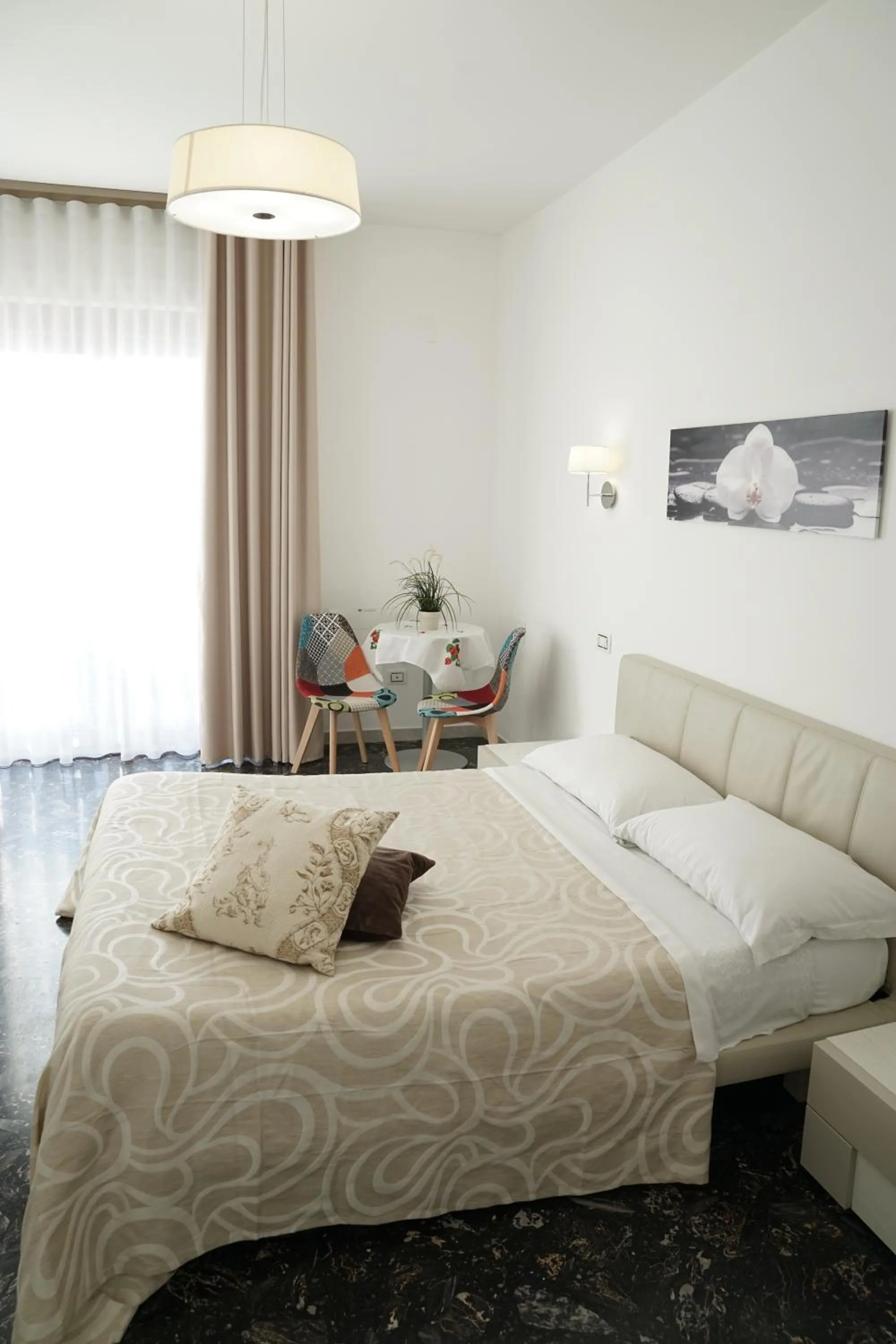 Photo of the whole room, Bed in B&B La Vie en Rose