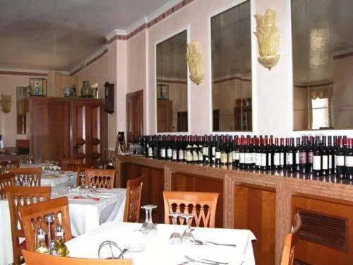 Restaurant/places to eat in Hotel Borghetti