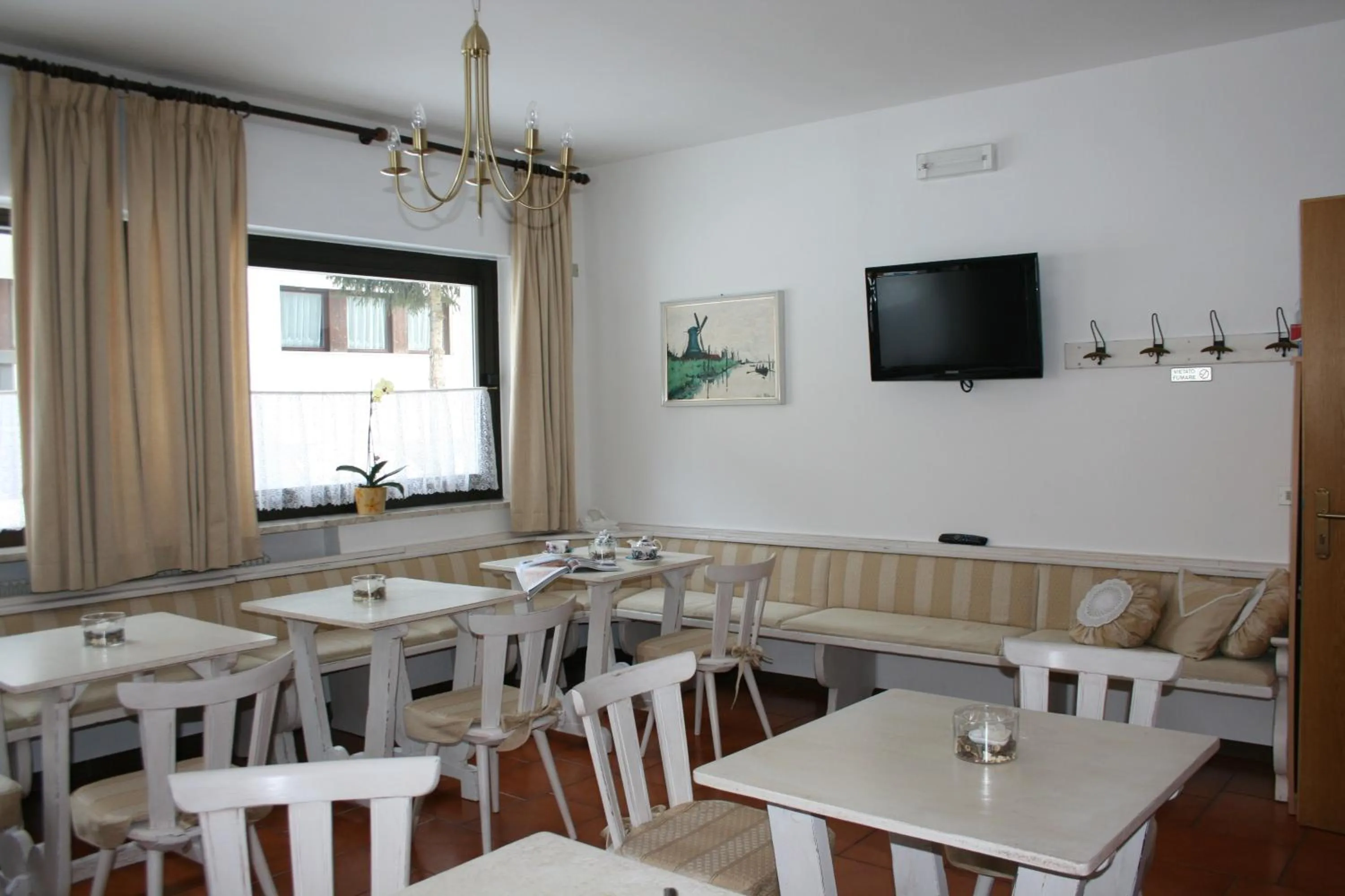 Communal lounge/ TV room in Garnì Defrancesco