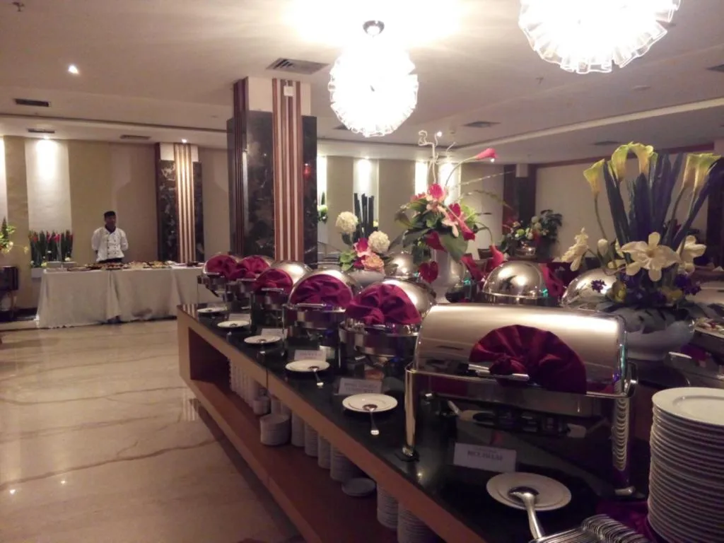 Dining area in Pasar Baru Square Hotel Bandung