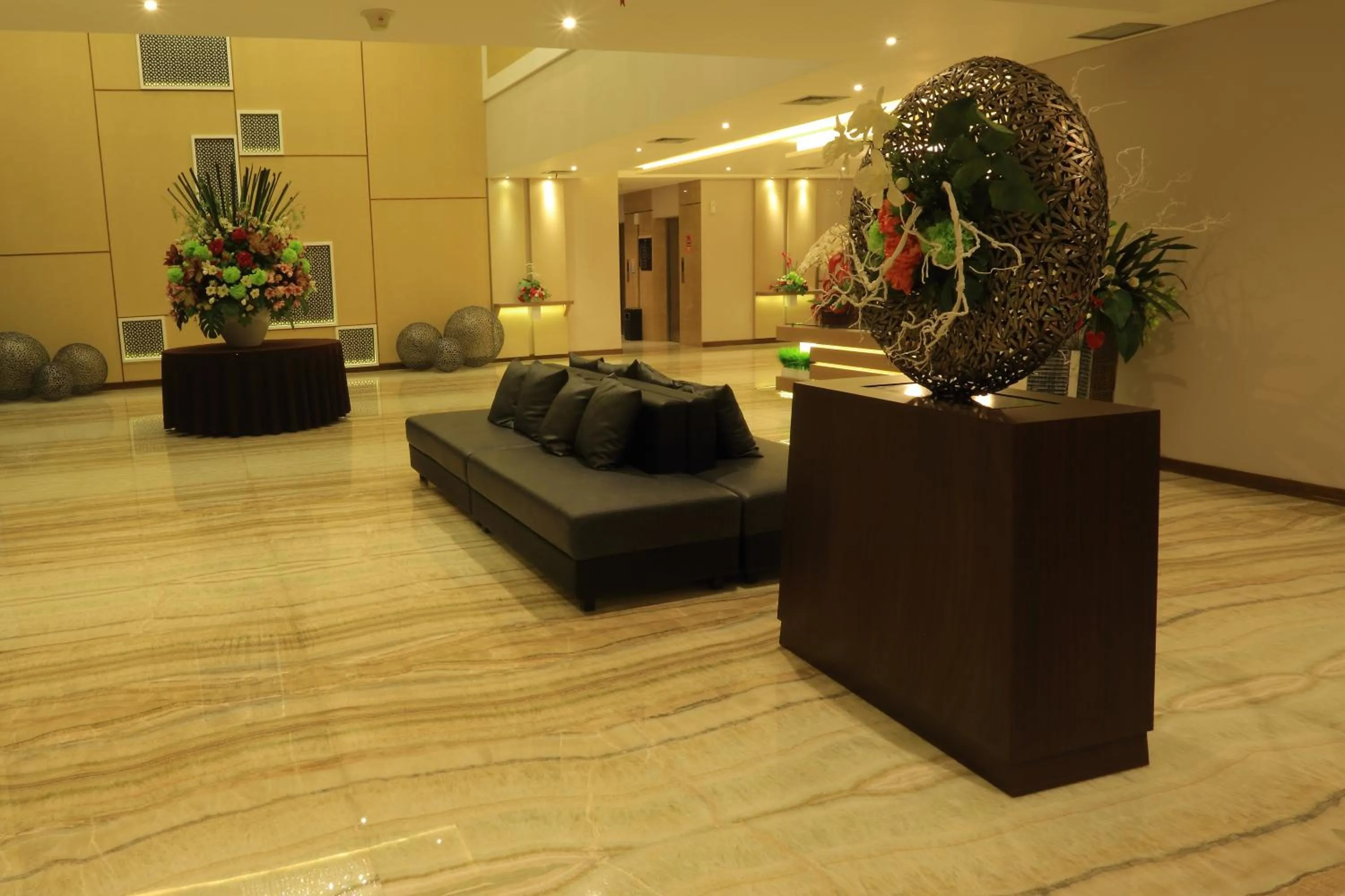 Lobby or reception in Pasar Baru Square Hotel Bandung
