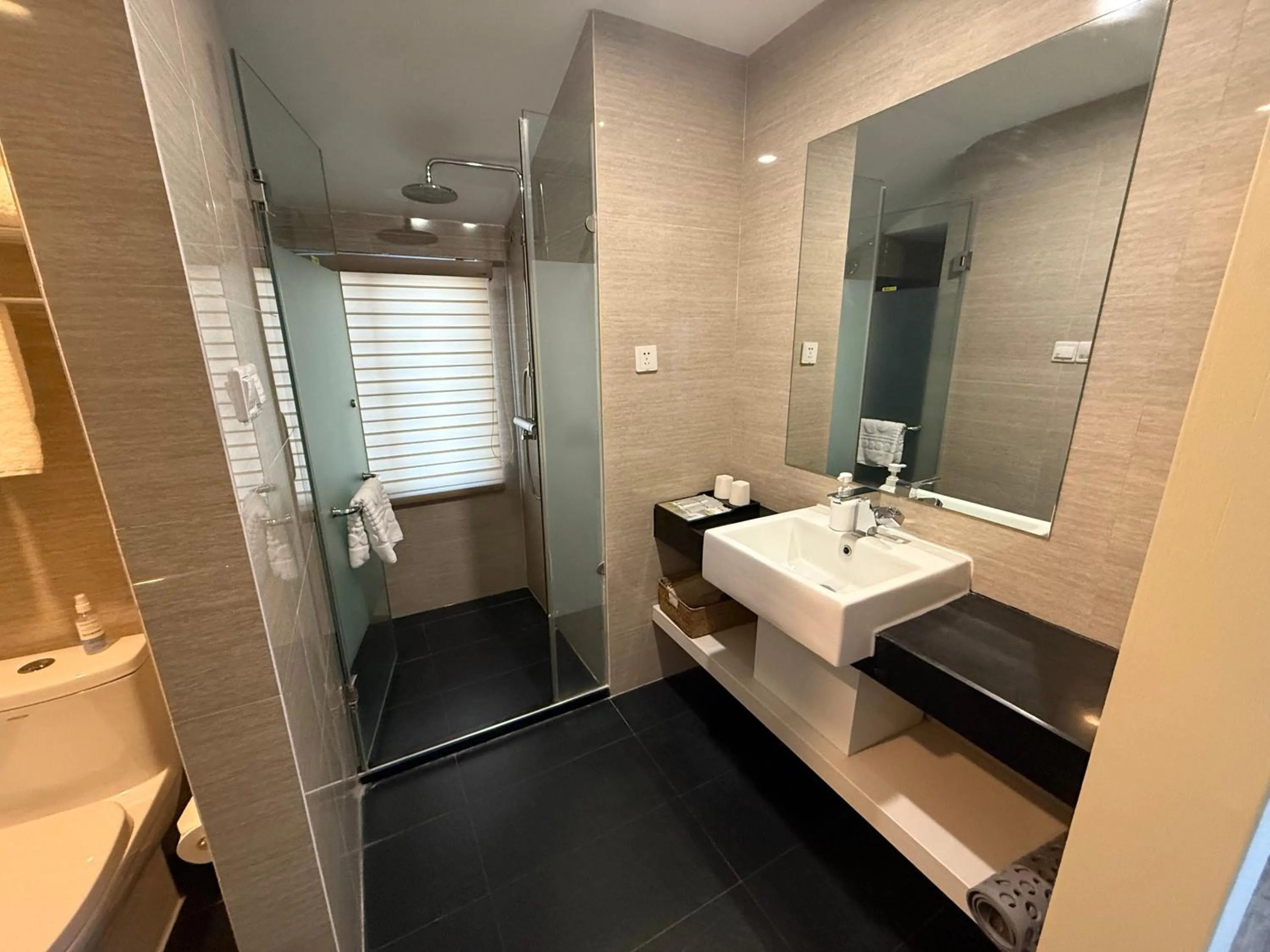 Xiamen Gulangyu Heitan Hotel