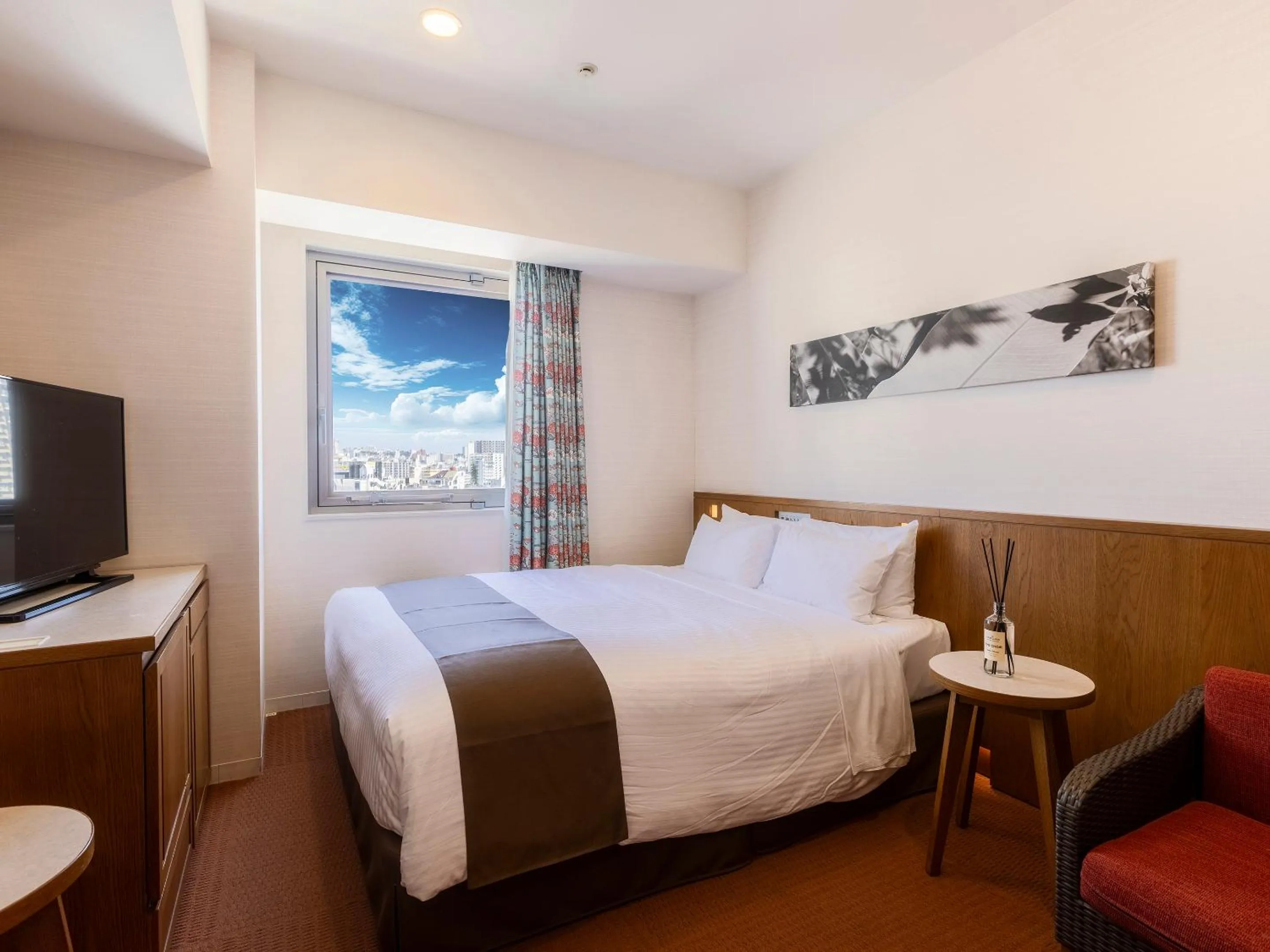 Bed in Hotel Gracery Naha