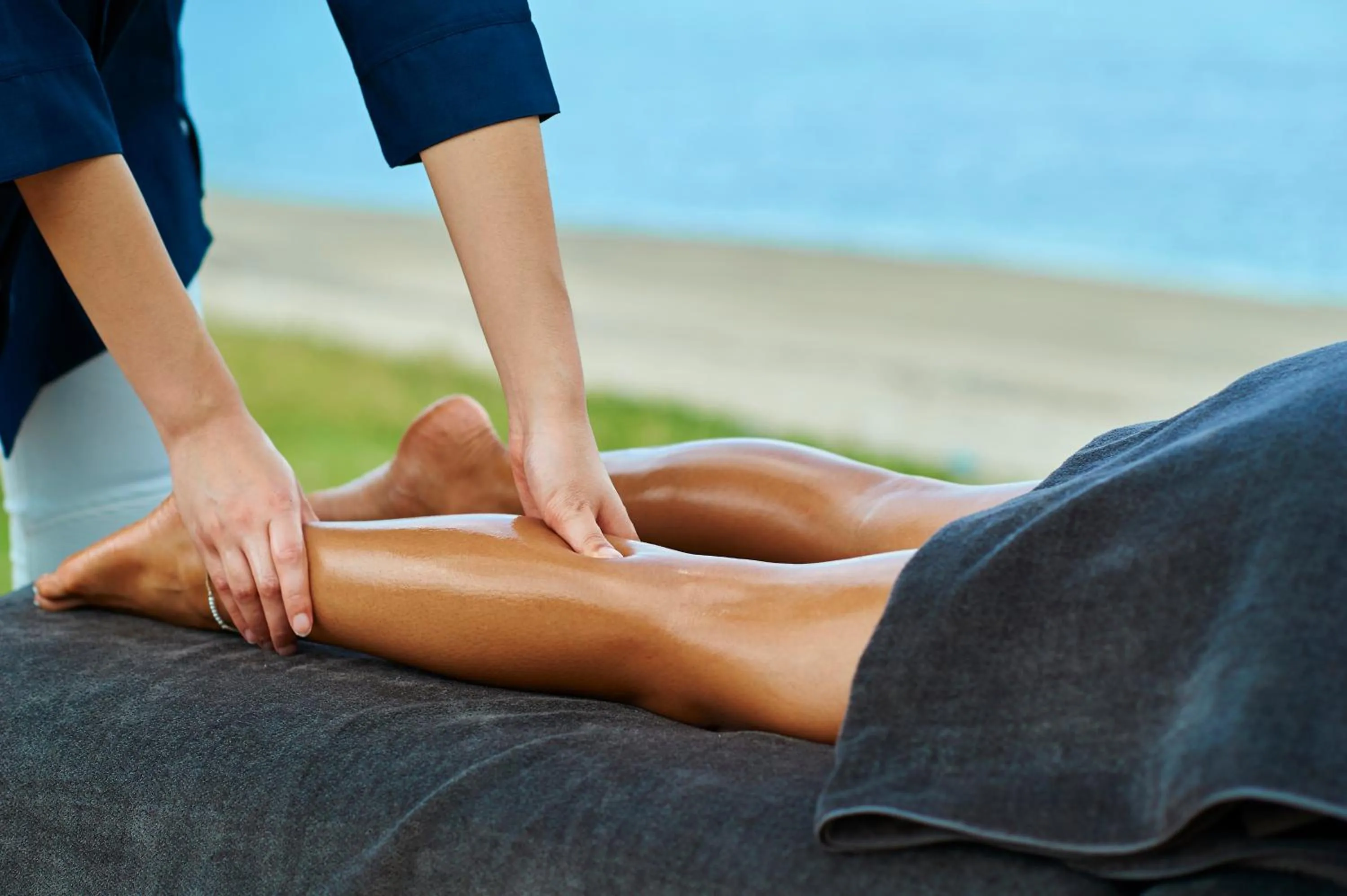 Massage in Hotel The Scene