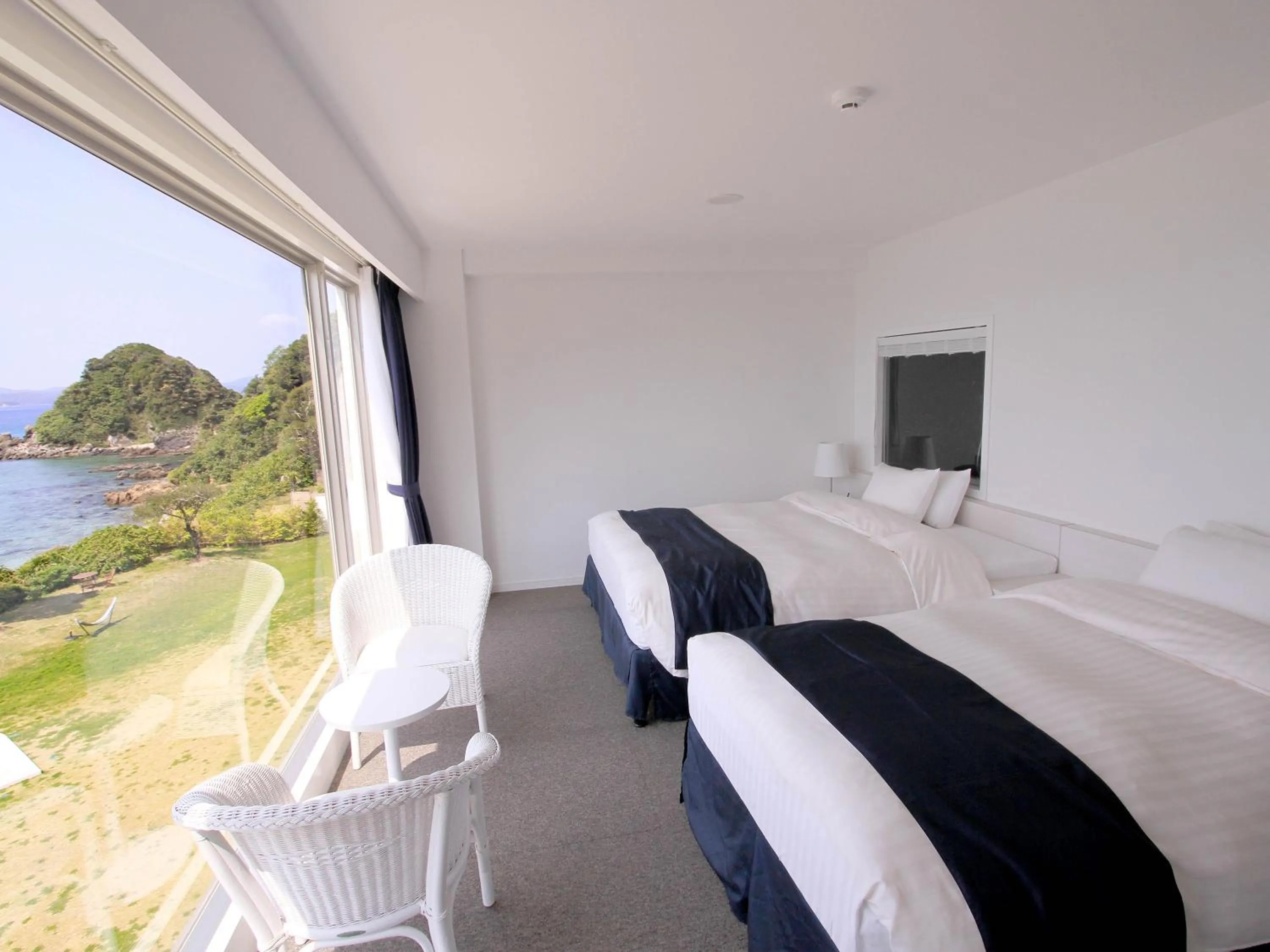 Photo of the whole room, Bed in Hotel The Scene