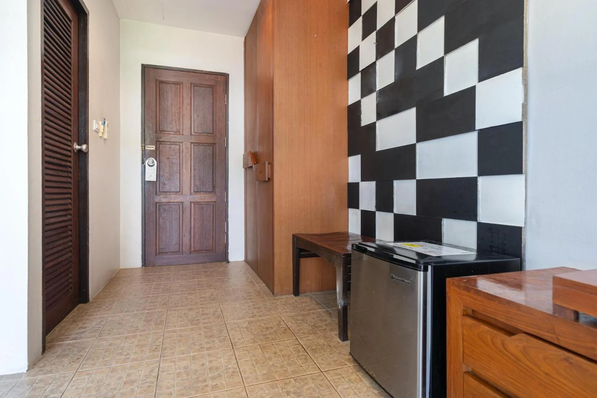 Bedroom in SawasdeeCiao Patong Guesthouse