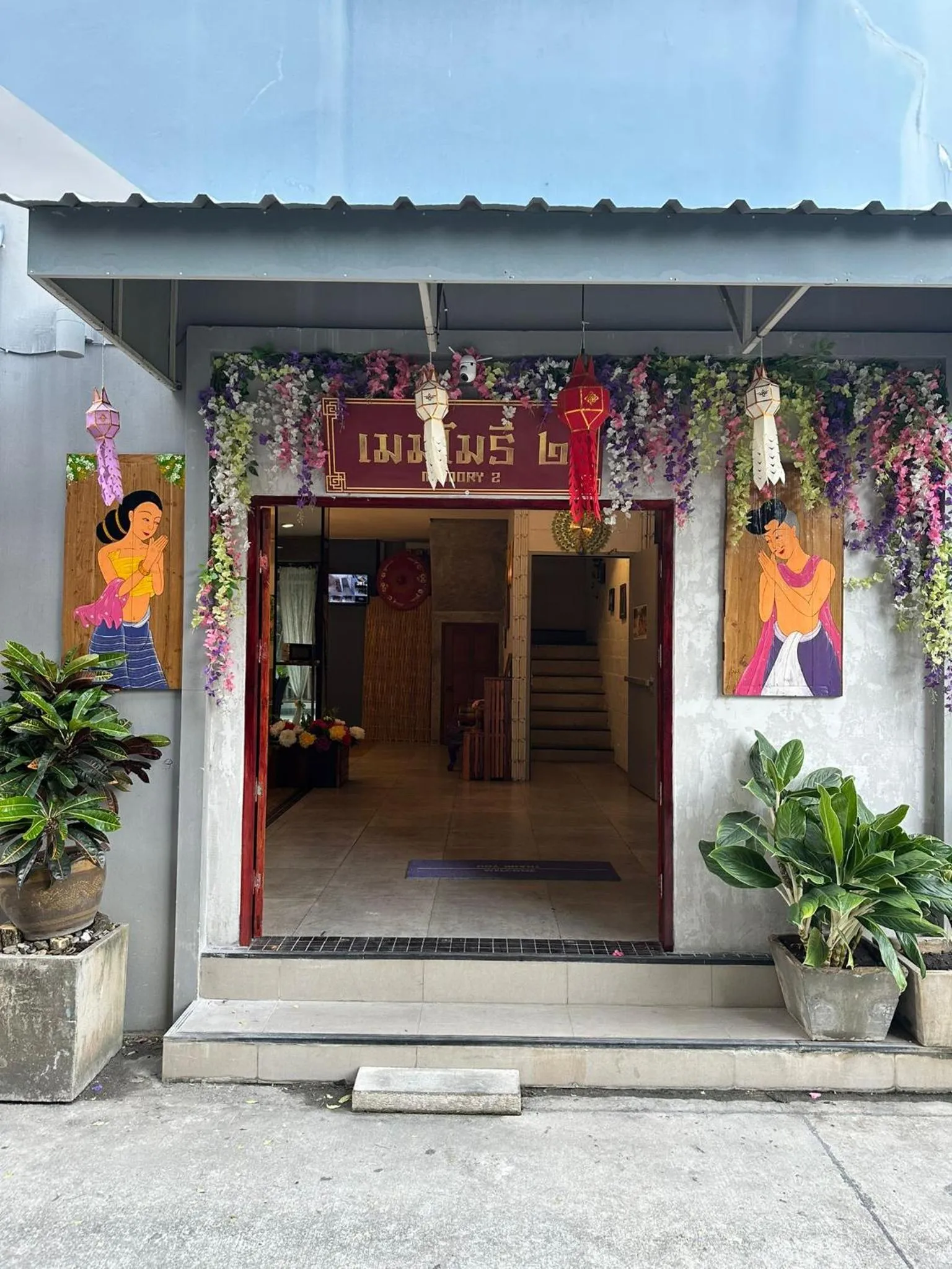 Property building in SawasdeeCiao Patong Guesthouse