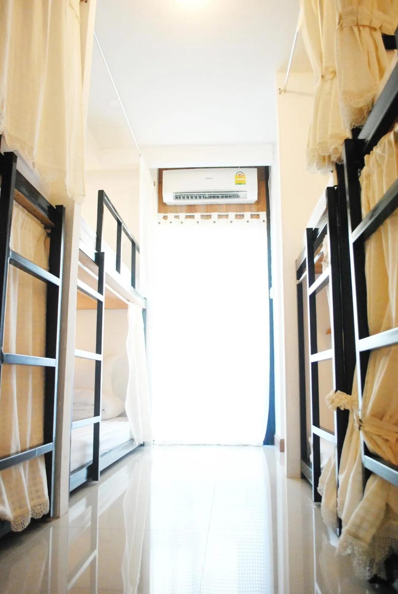 Photo of the whole room, Bed in Rimnim Hostel