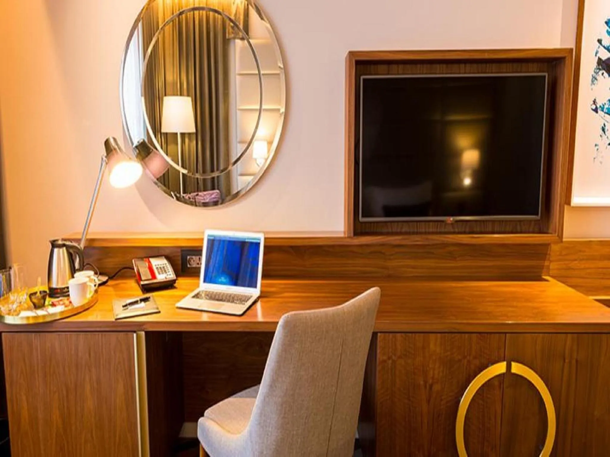 TV and multimedia in Hotel 2 Fevrier