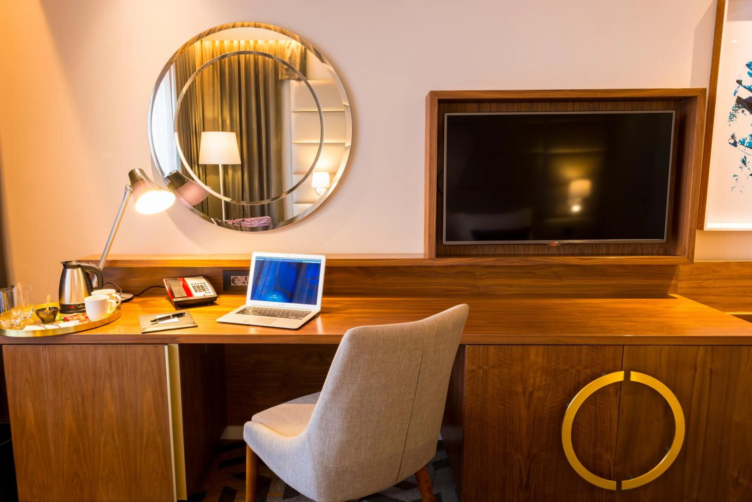 Coffee/tea facilities in Hotel 2 Fevrier