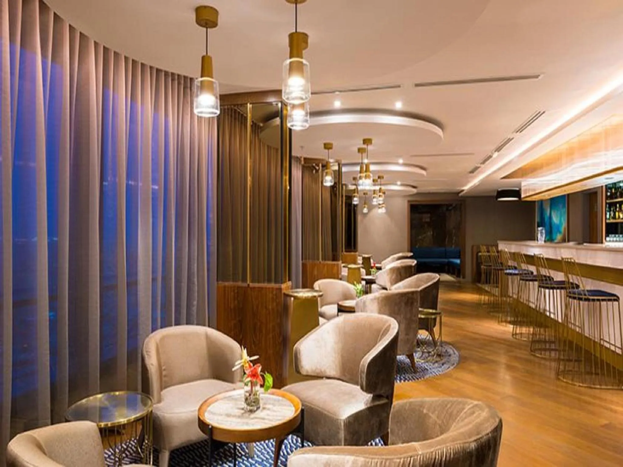 Communal lounge/ TV room in Hotel 2 Fevrier