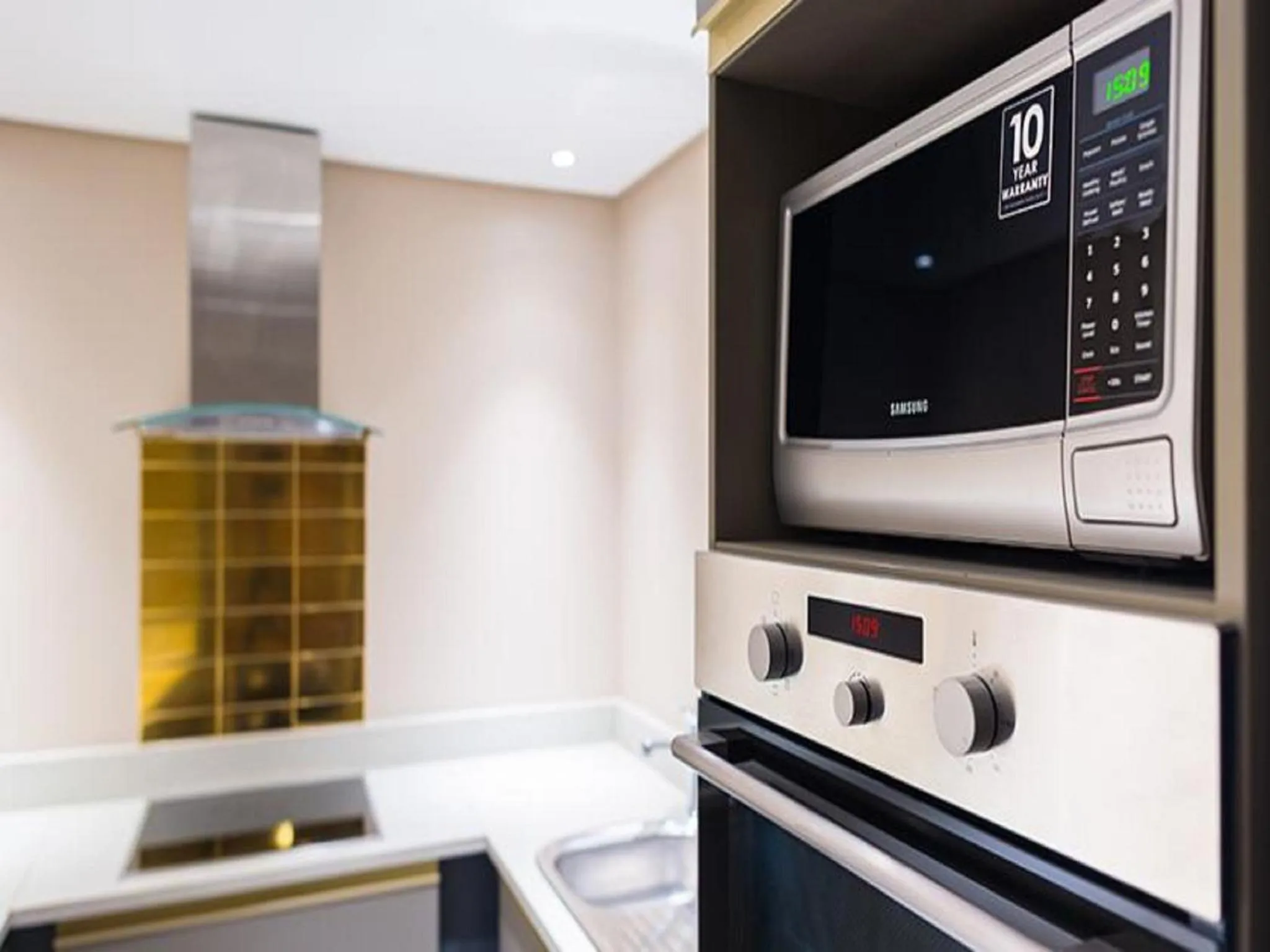 Food and drinks in Hotel 2 Fevrier