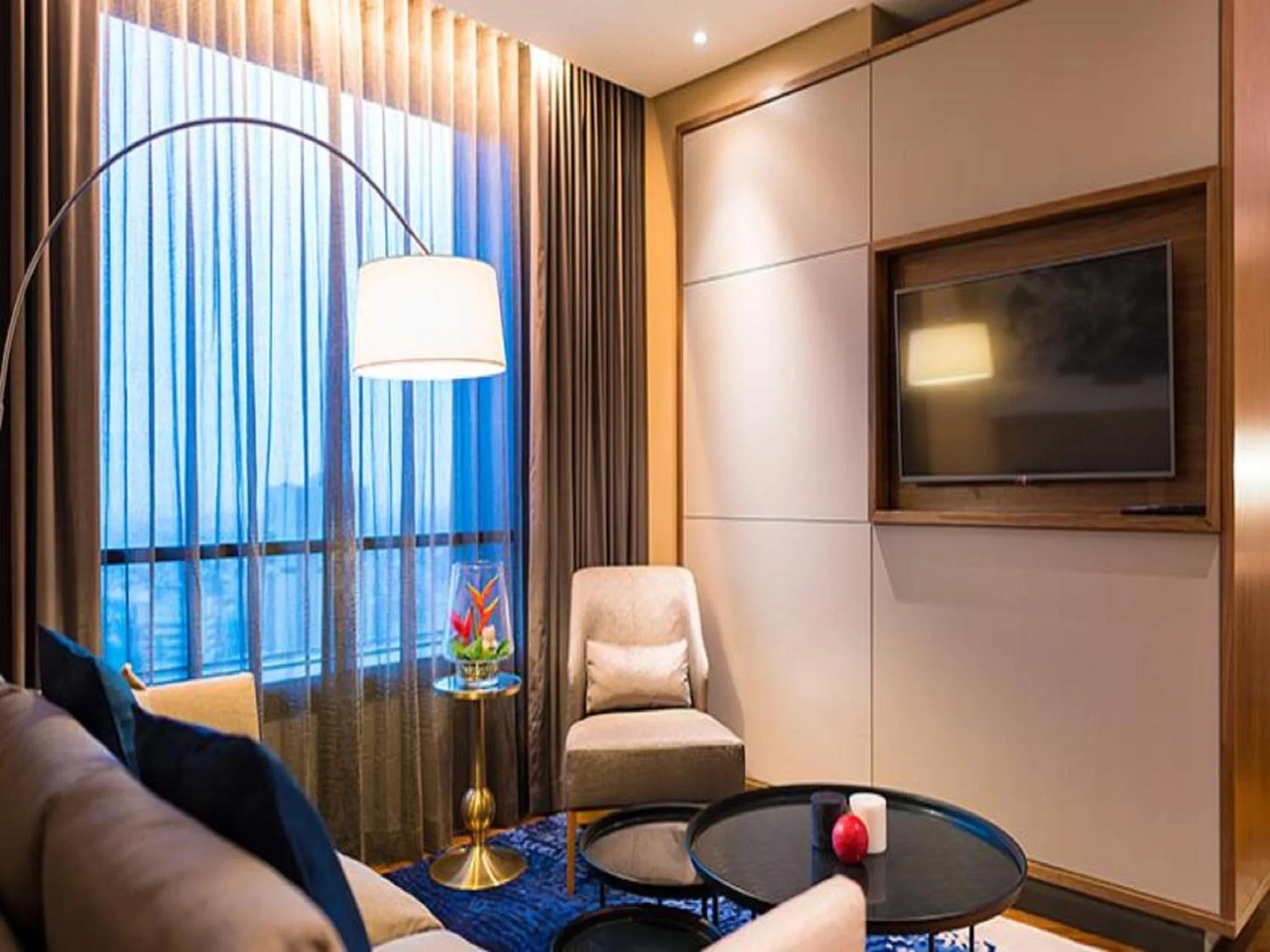 Communal lounge/ TV room in Hotel 2 Fevrier