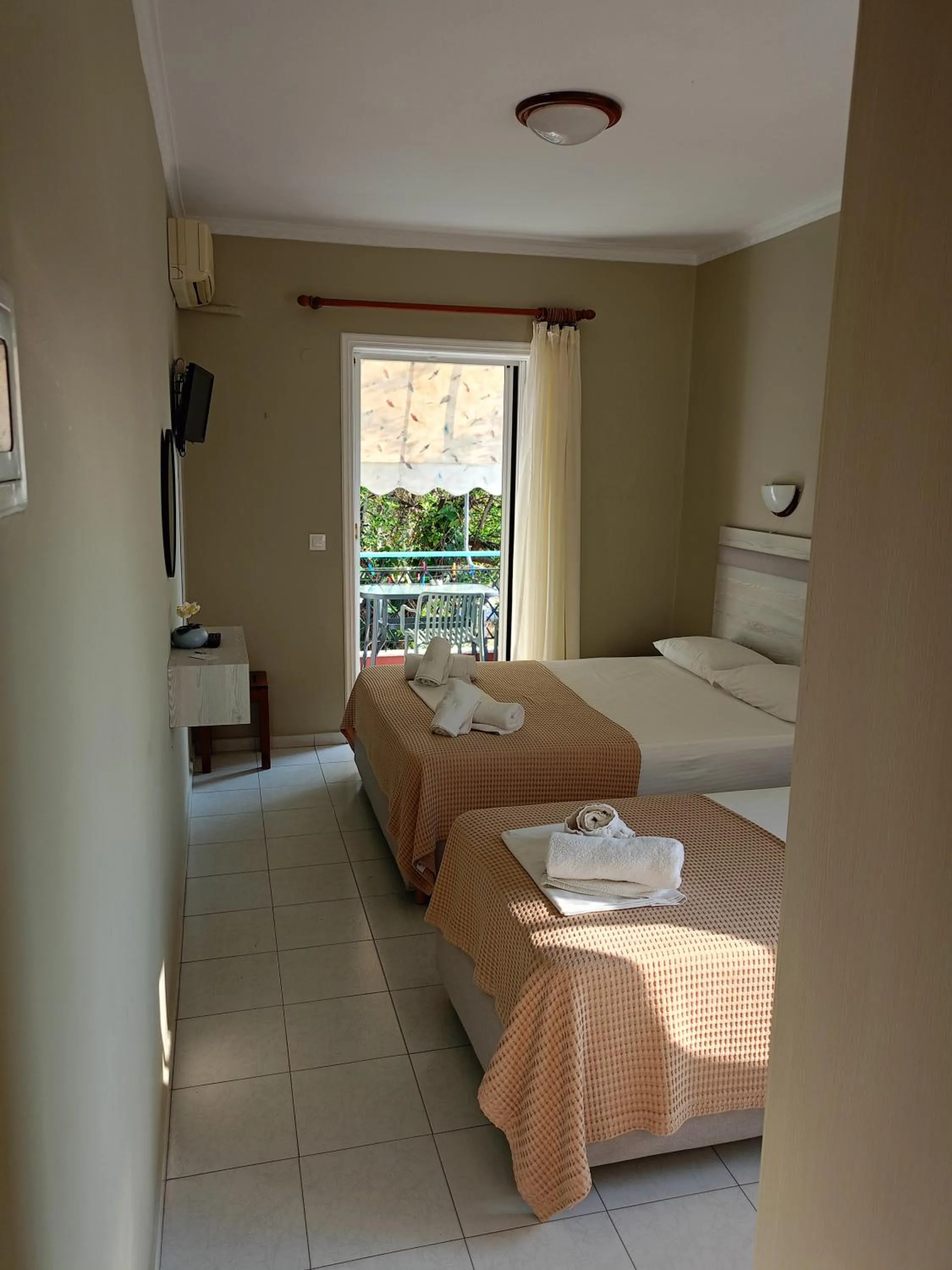 Bedroom, Bed in Apartments Filoxenia Zois