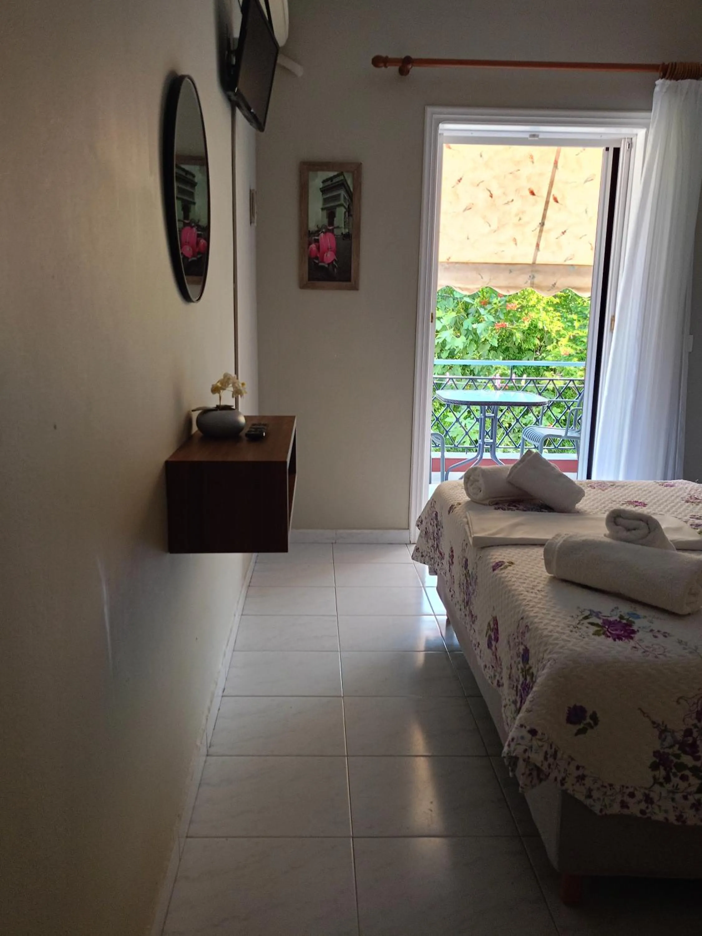 Bedroom, Bed in Apartments Filoxenia Zois
