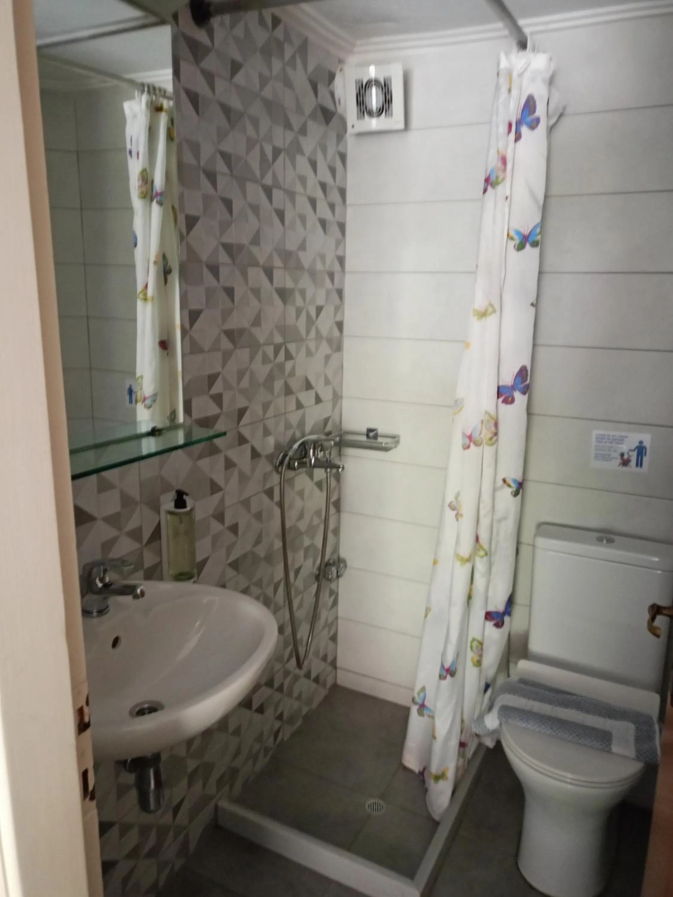 Bathroom in Apartments Filoxenia Zois