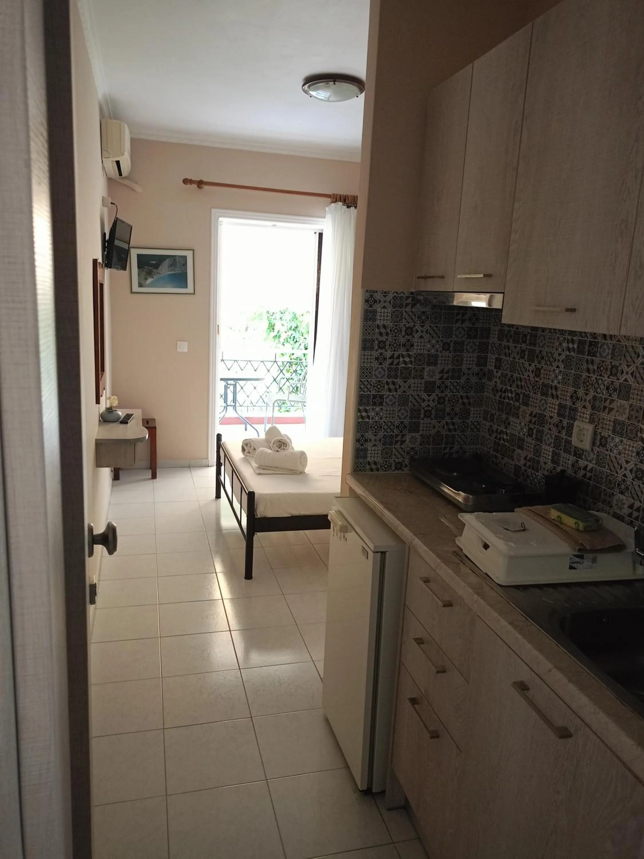 Kitchen or kitchenette in Apartments Filoxenia Zois